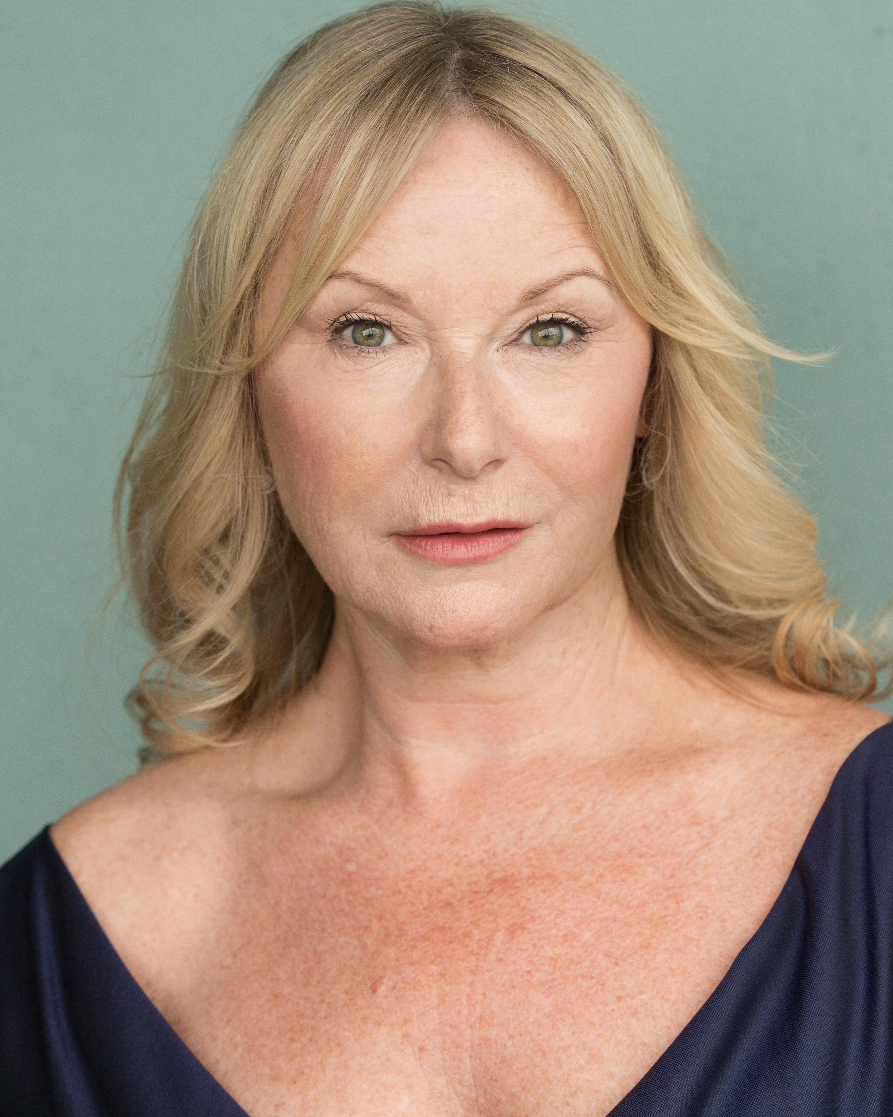 actor Patricia Tindale large photo