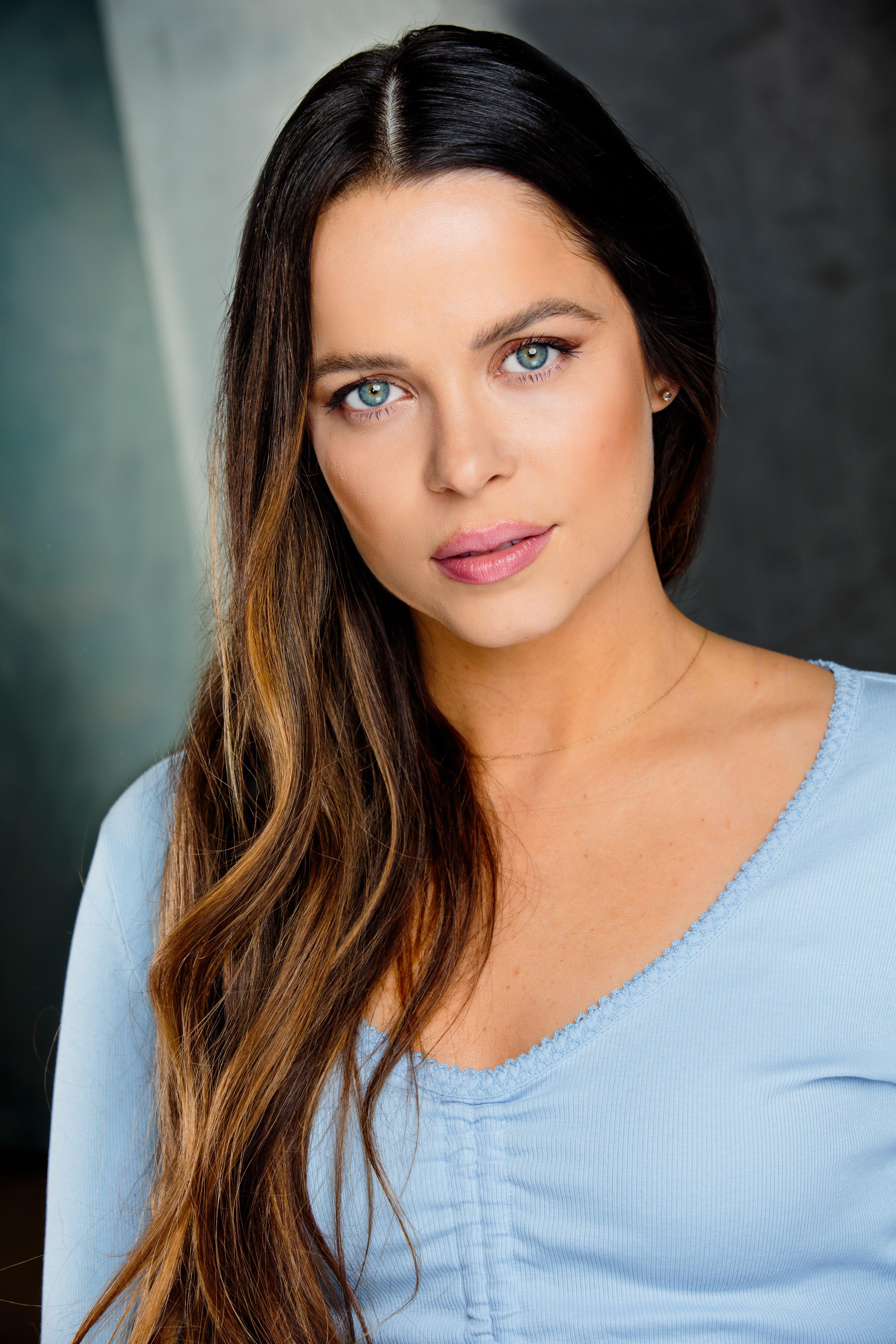 actor Arielle Elonys large photo