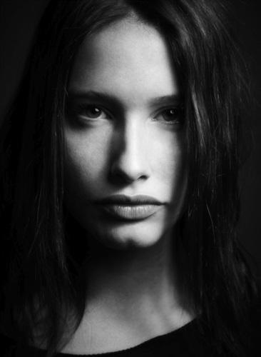 actor Lila Salet large photo