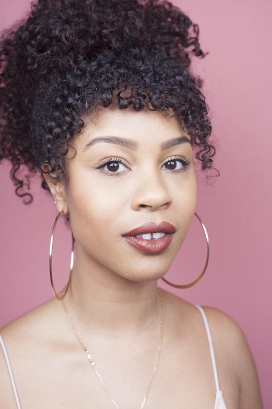 actor Saabeah Theos large photo