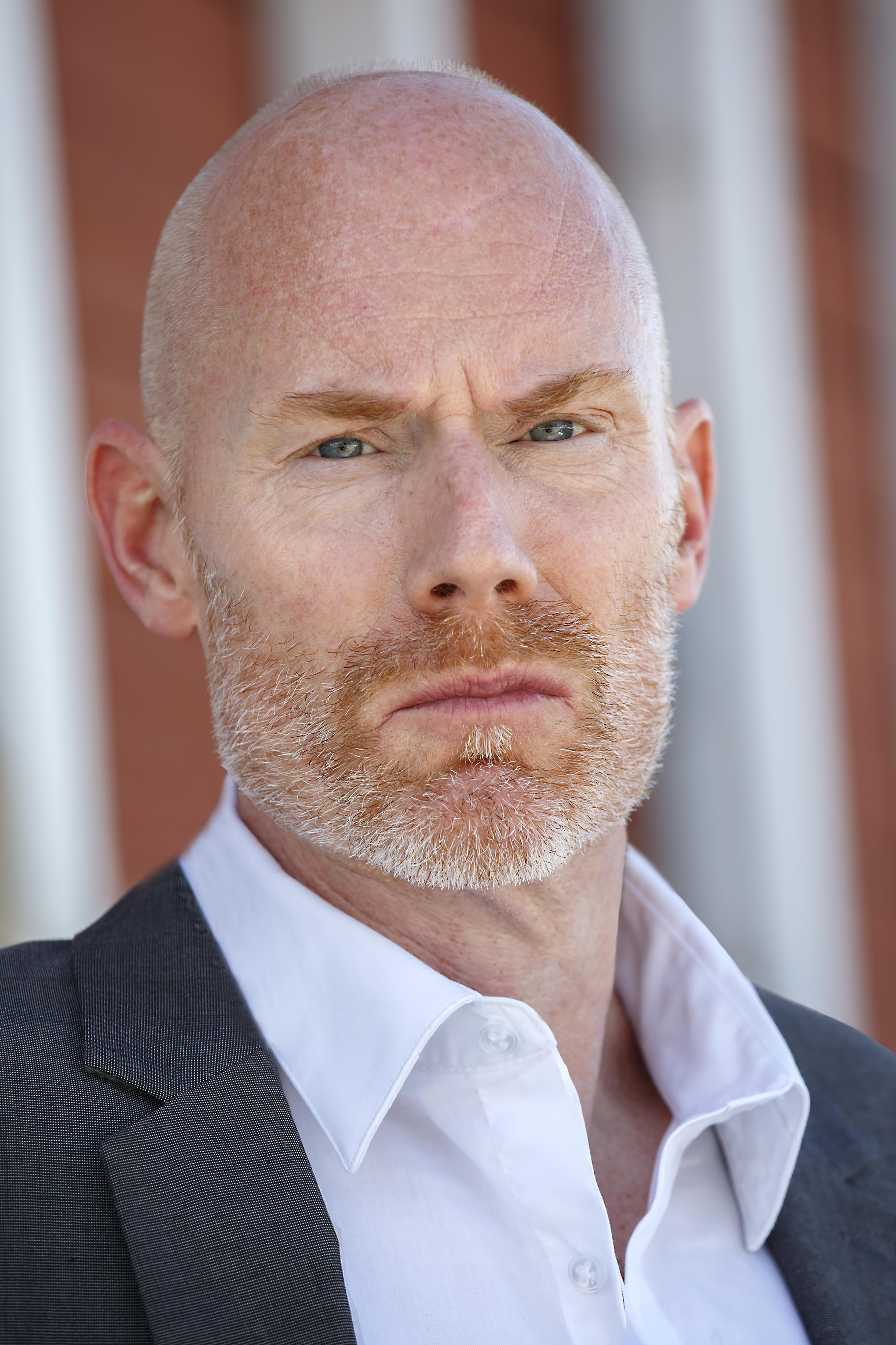 actor Rob Wood large photo