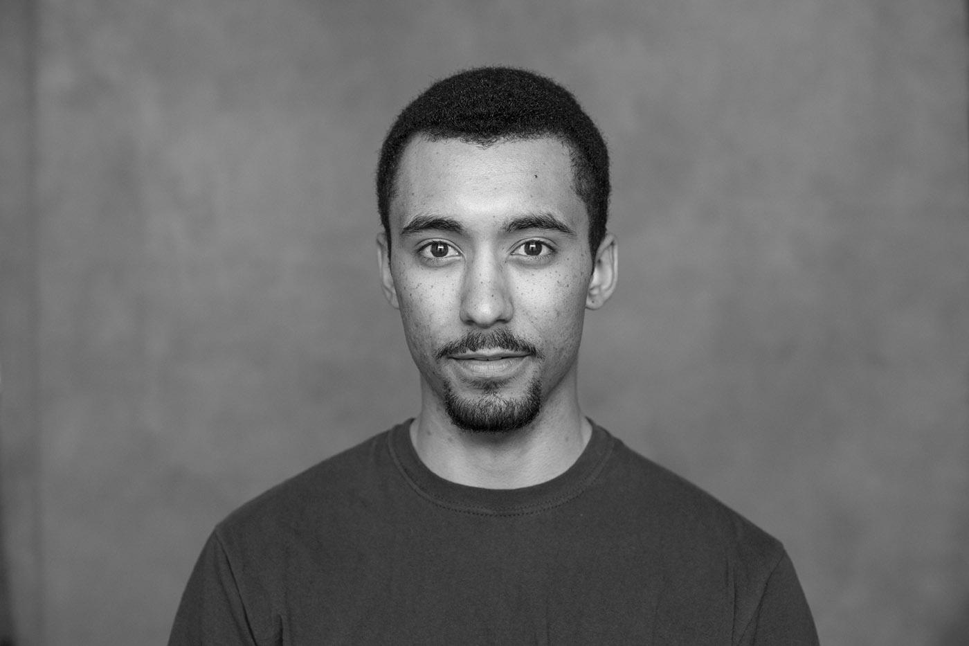 actor Zach Wyatt large photo