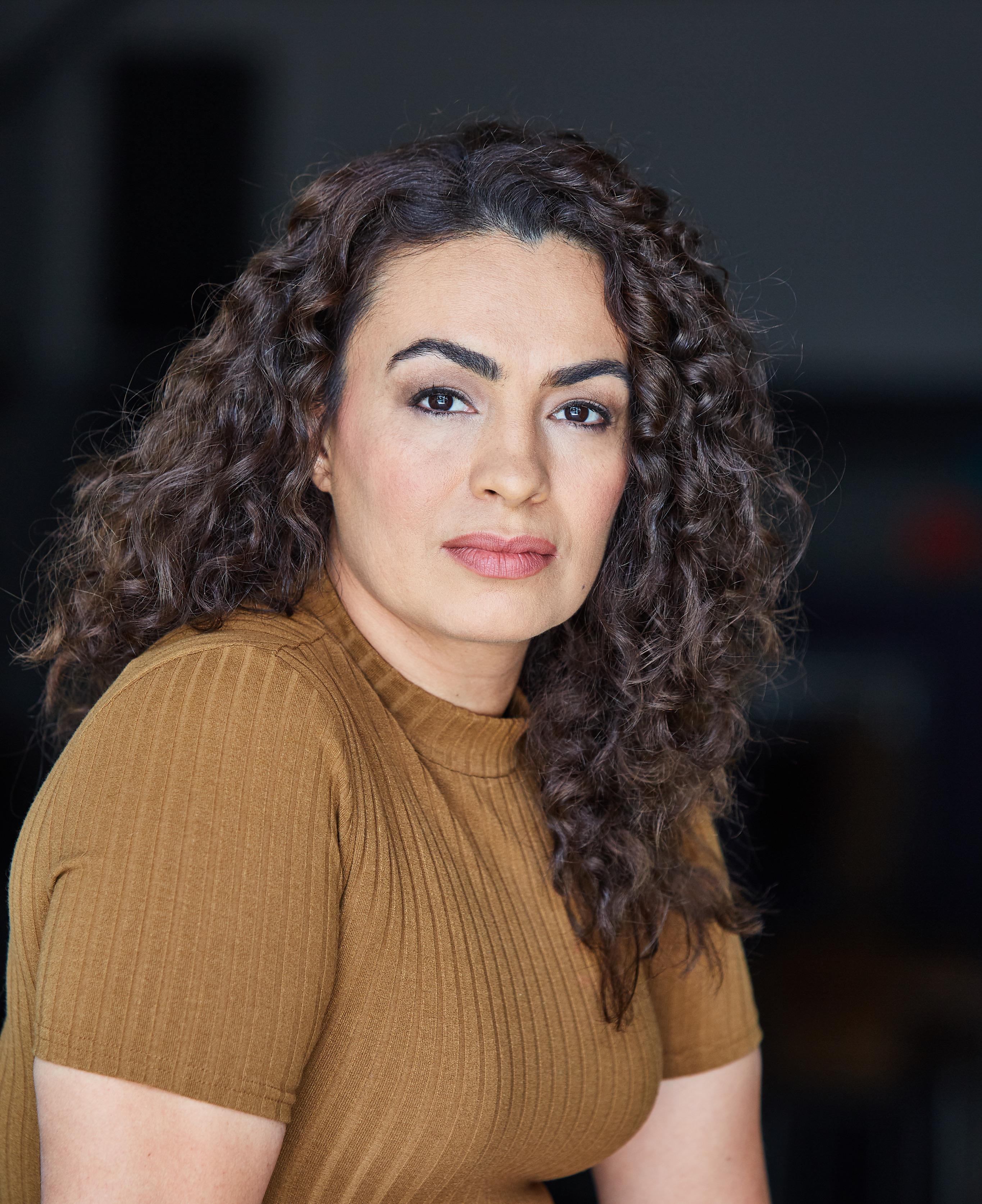 actor Kenia Chacon large photo