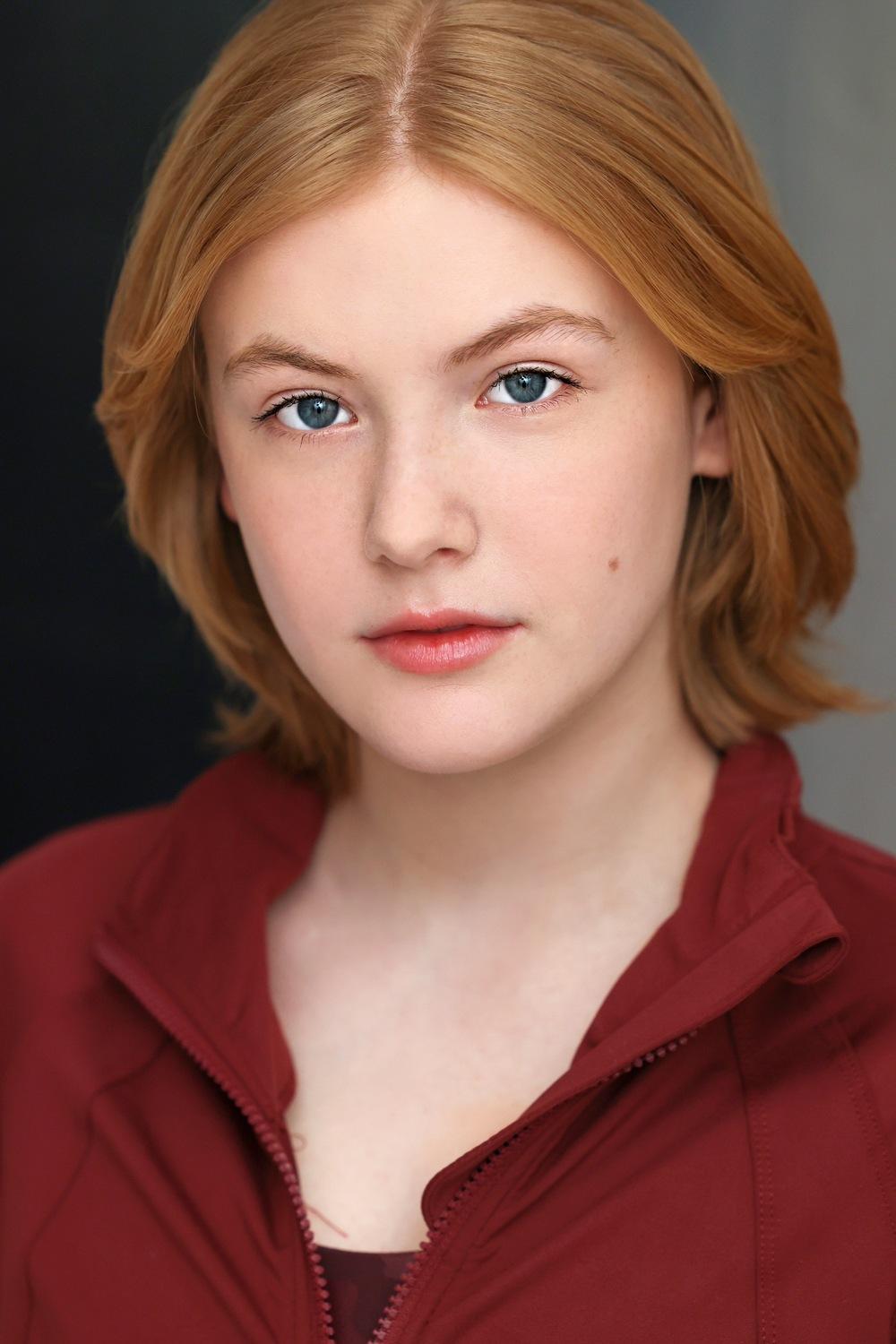 actor Savannah Solsbery large photo