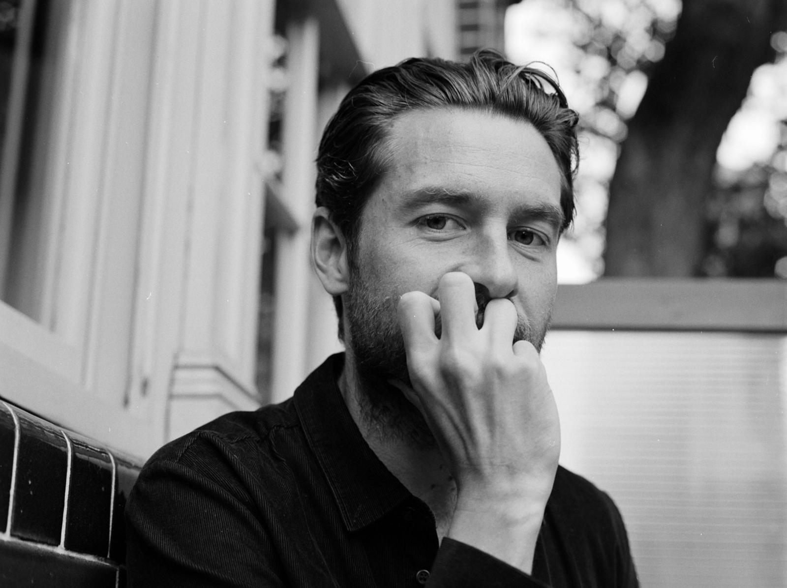 actor Toby Wharton large photo