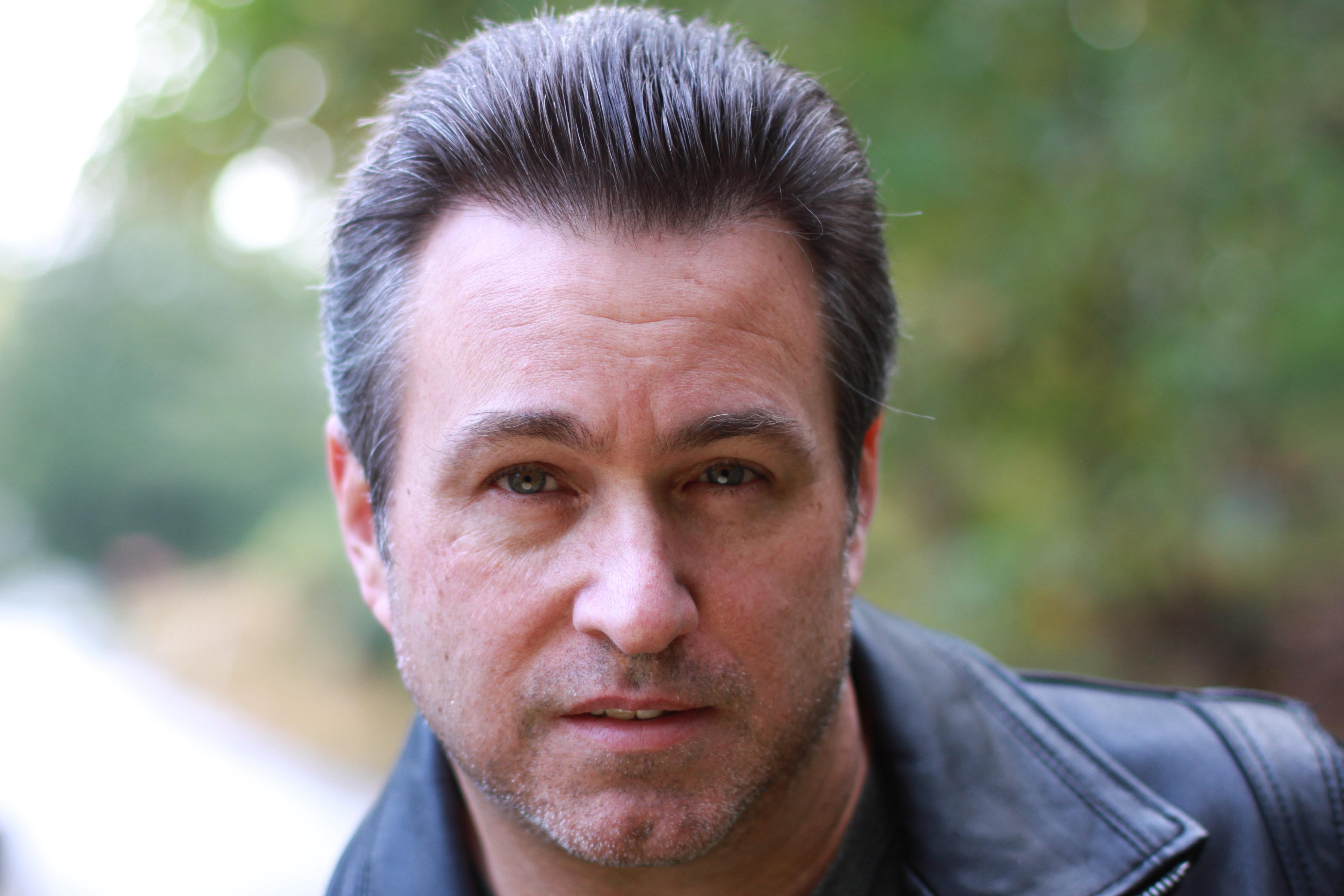 actor Chris McMullin large photo