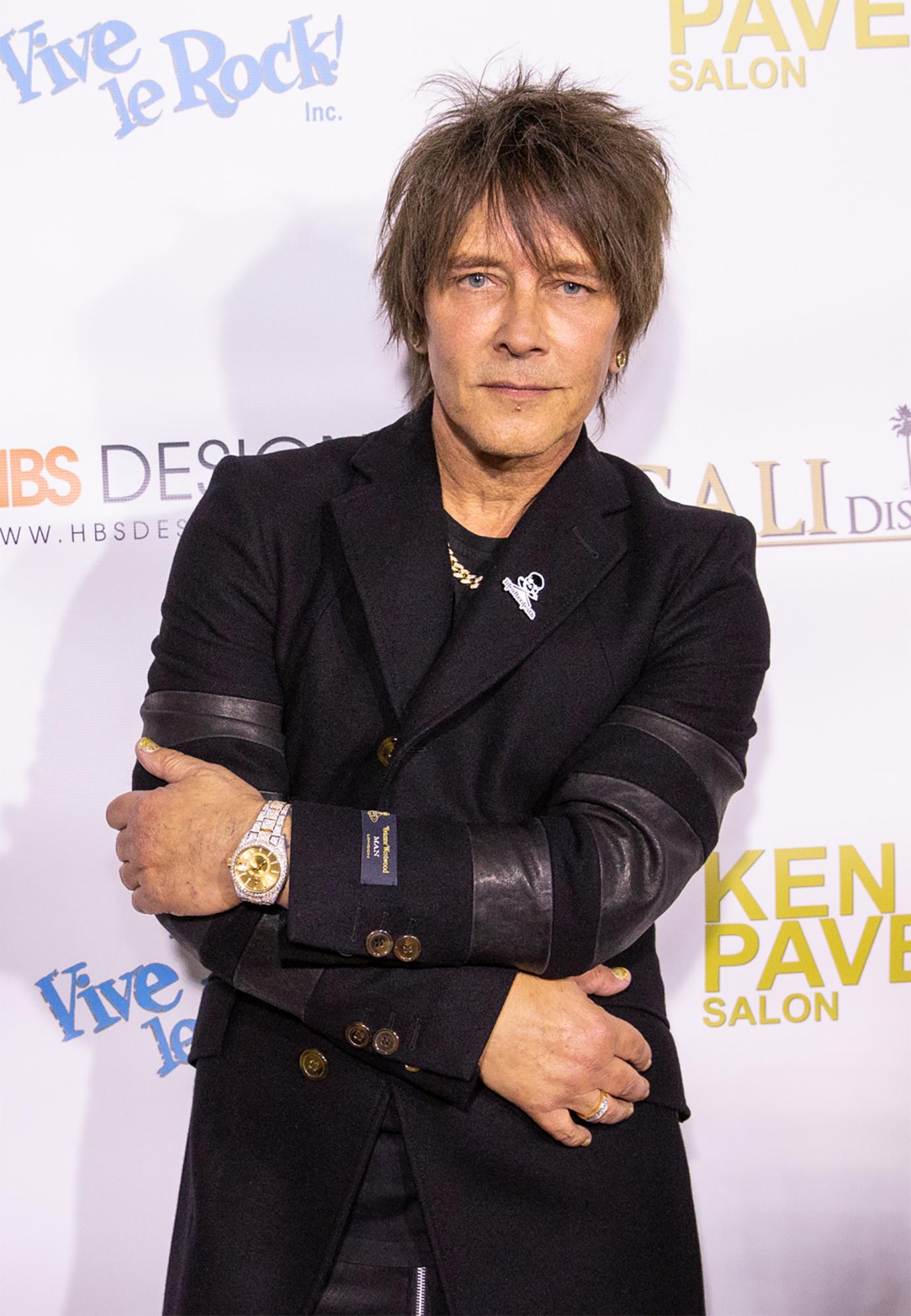 actor Billy Morrison large photo