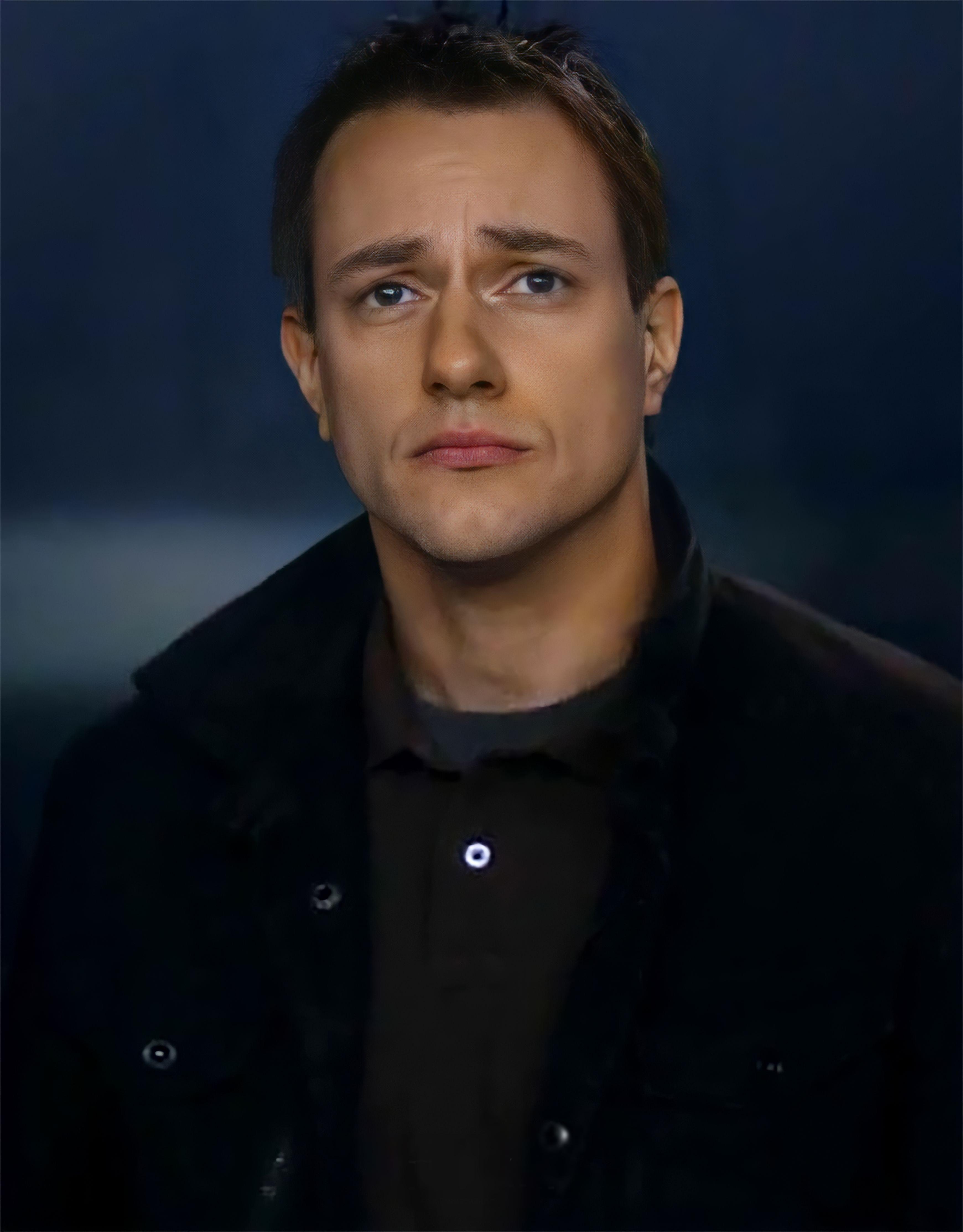 actor Robert Lawrenson large photo