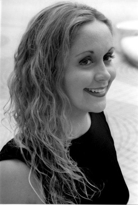 actor Jenny Coyle large photo