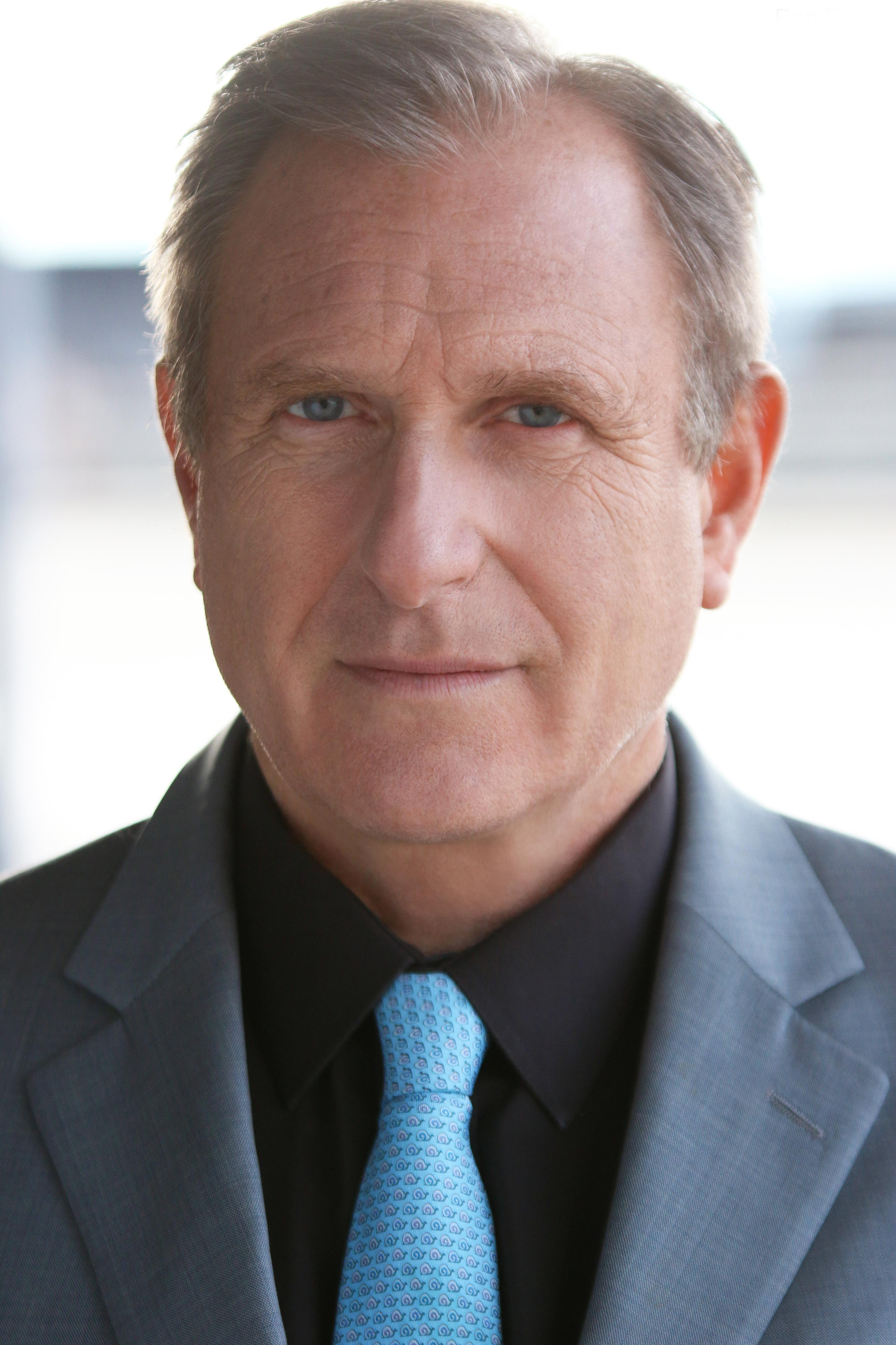 actor Michael Francis Horn large photo