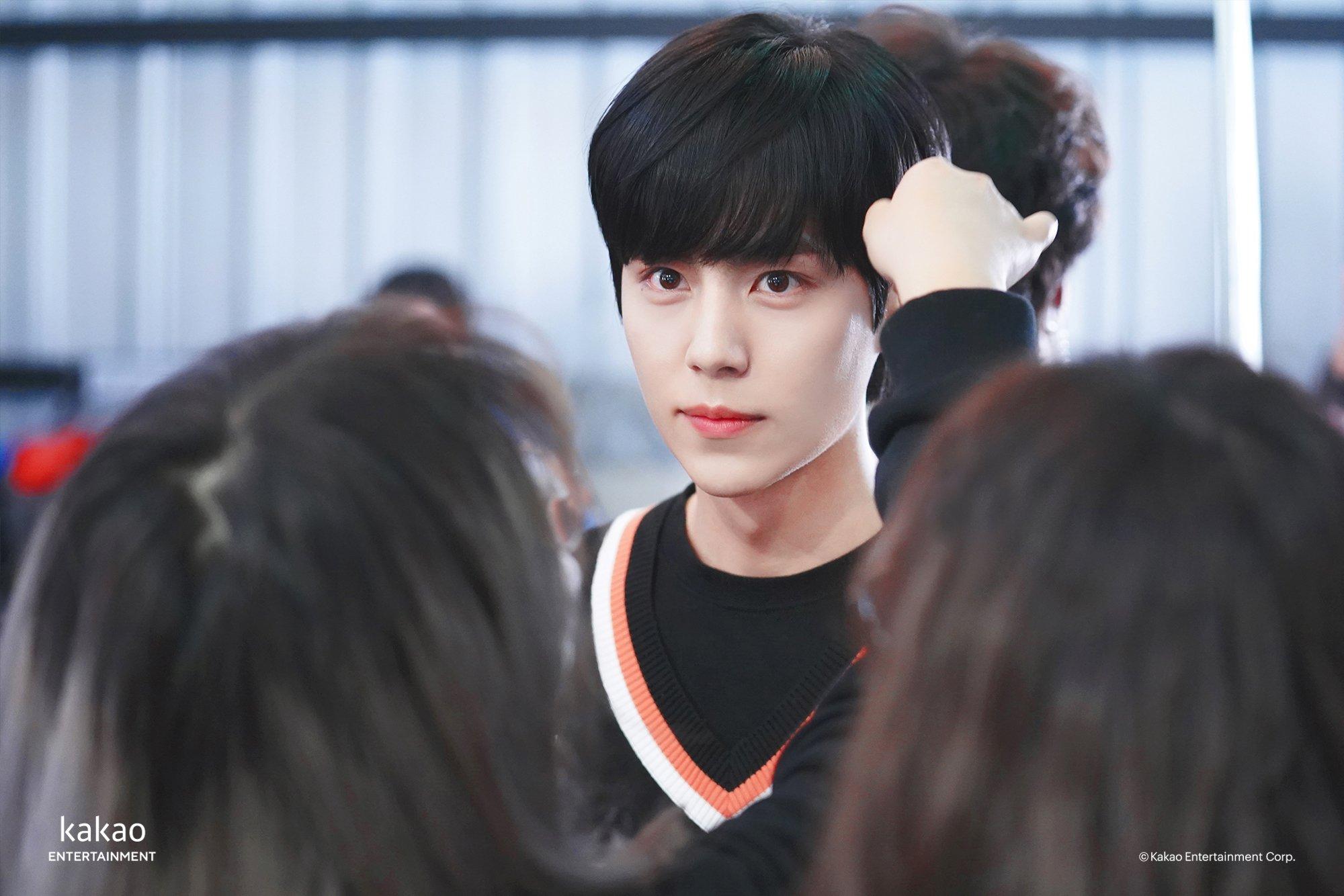 actor Lee Su-Woong large photo