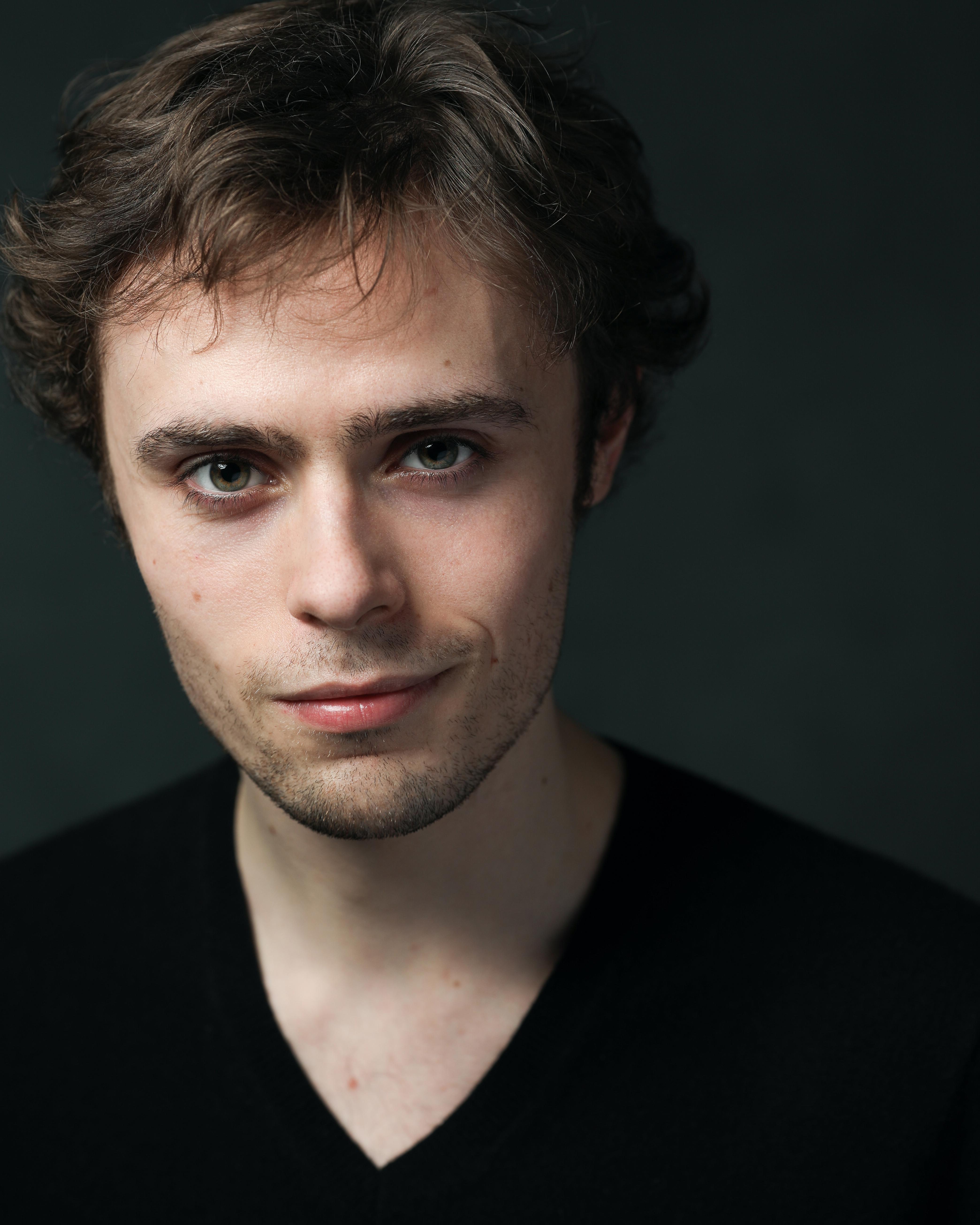 actor Ciaran Lawless large photo