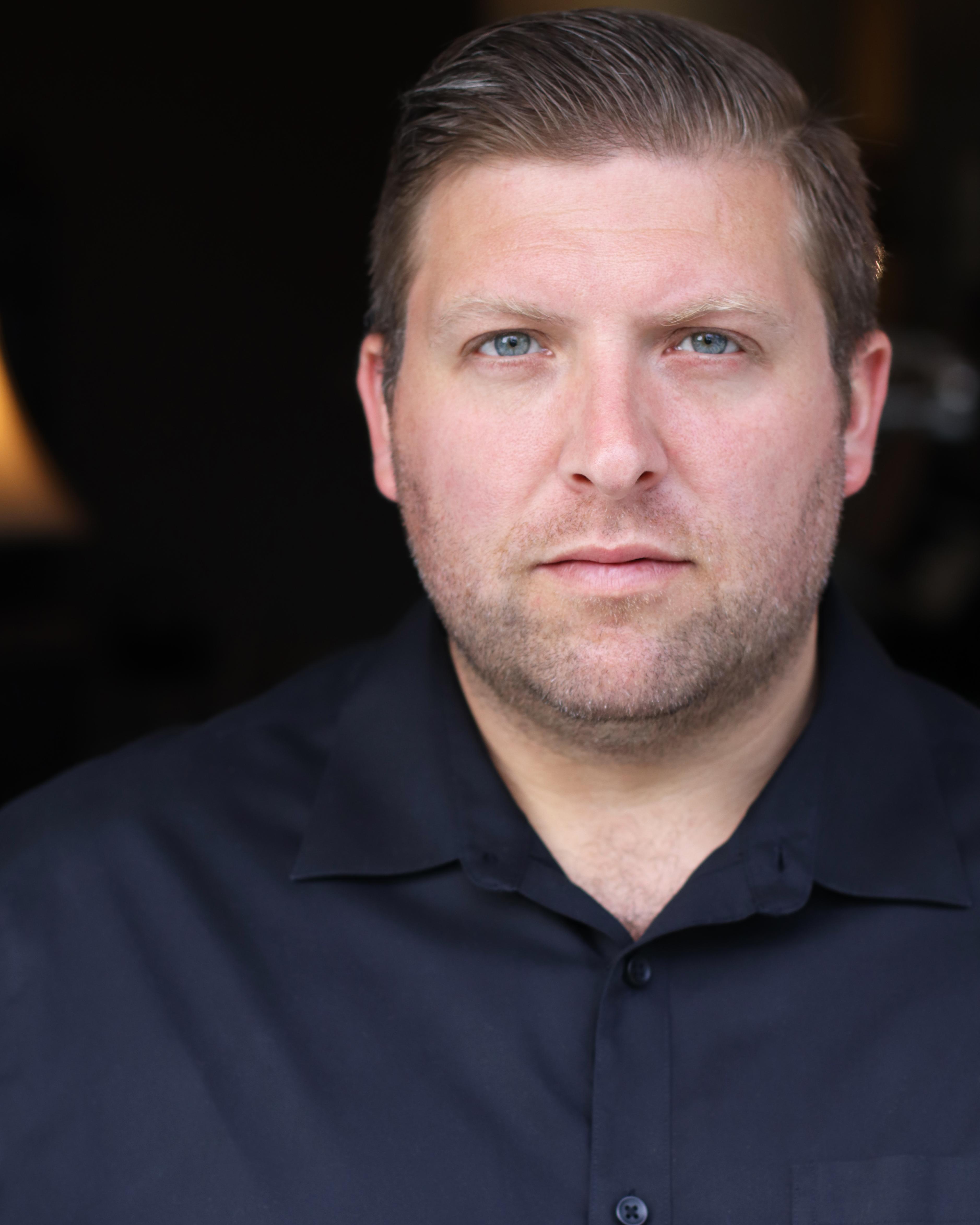 actor Andy Nez large photo