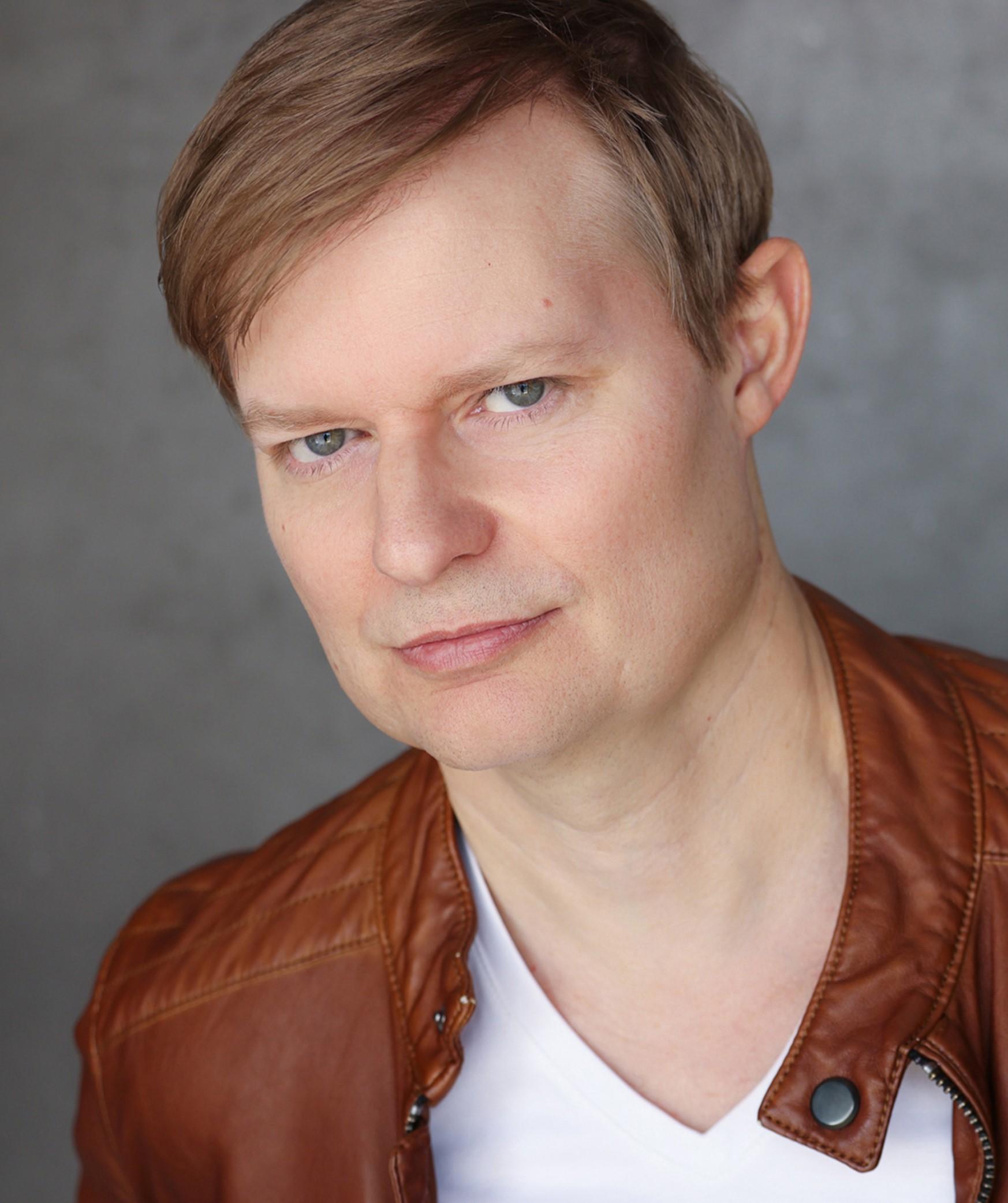 actor Scott Petty large photo