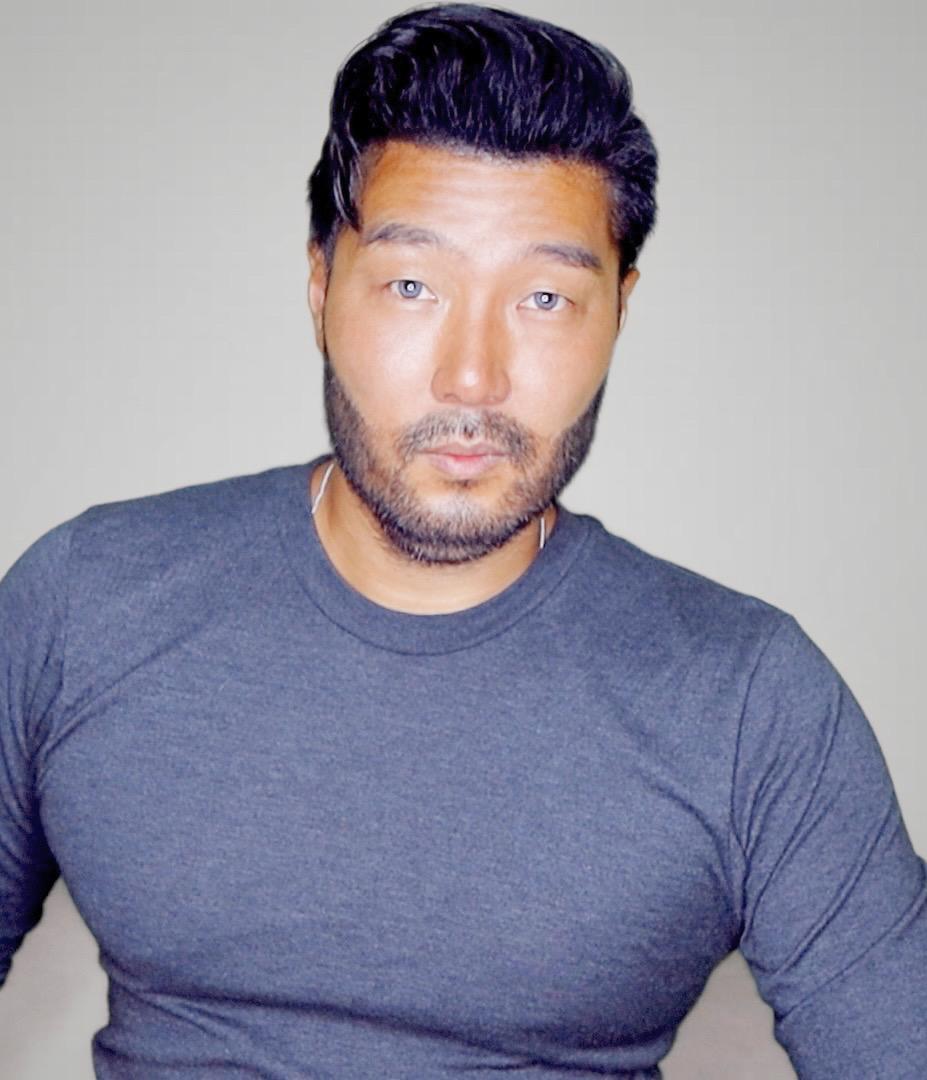 actor Paul Leach large photo