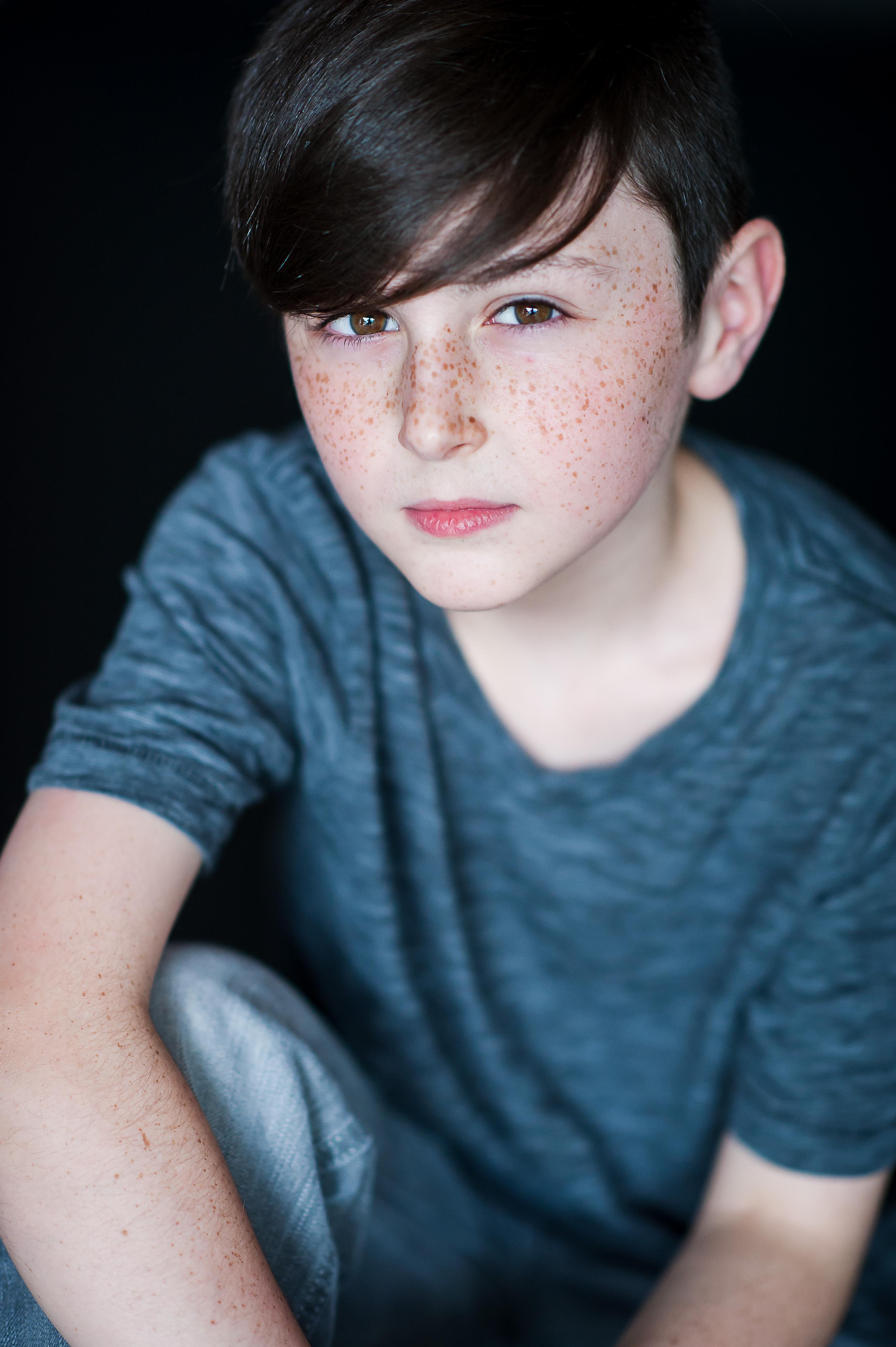 actor Shaia Lipnik large photo