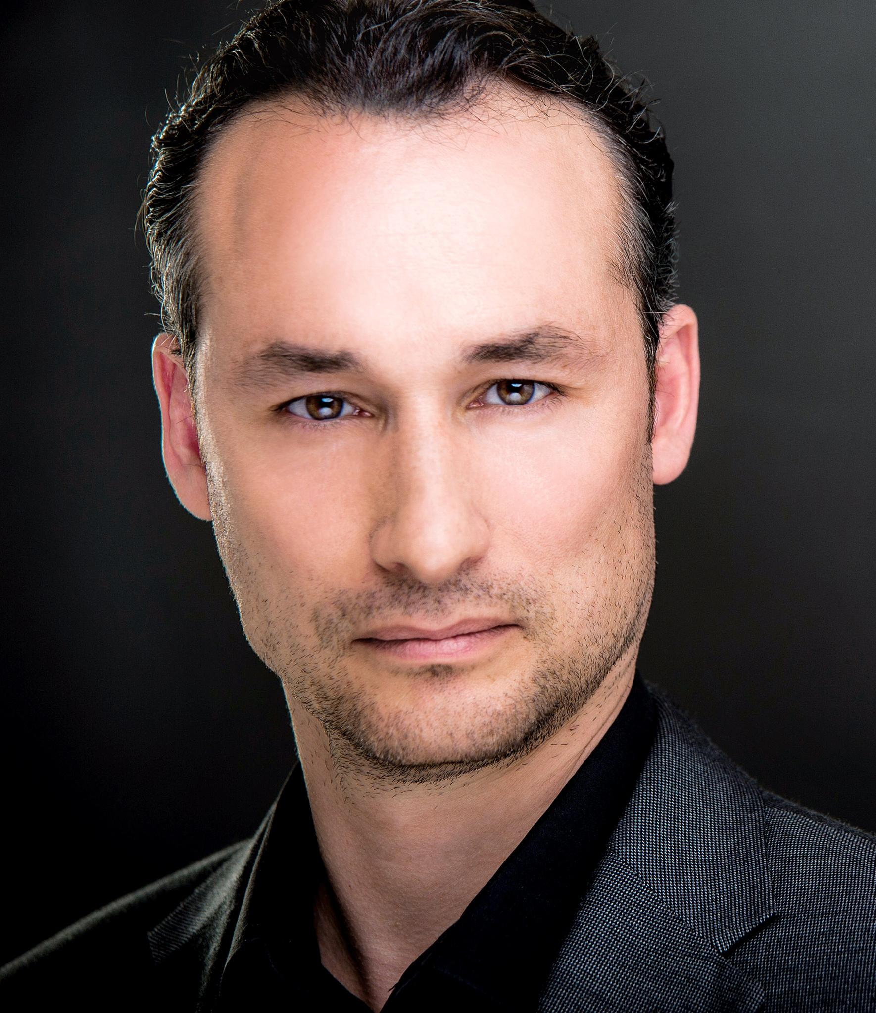 actor Fernando Abadie large photo