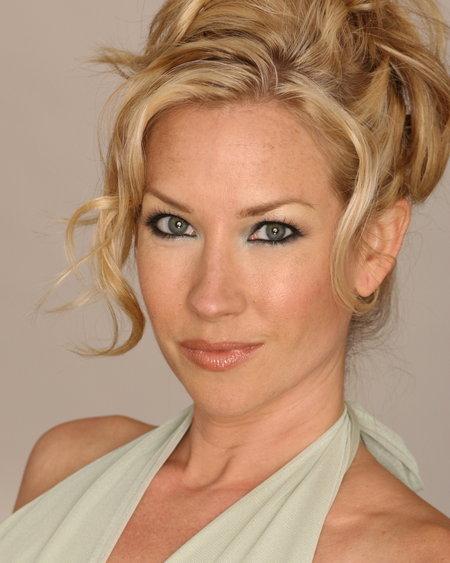 actor Geneviere Anderson large photo