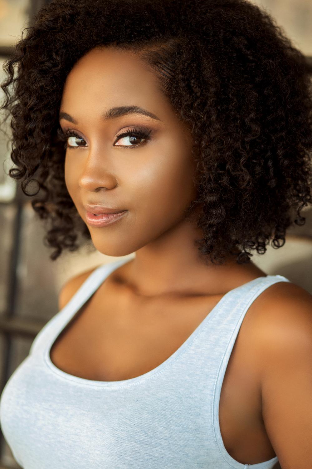 actor Lauren Mayo large photo