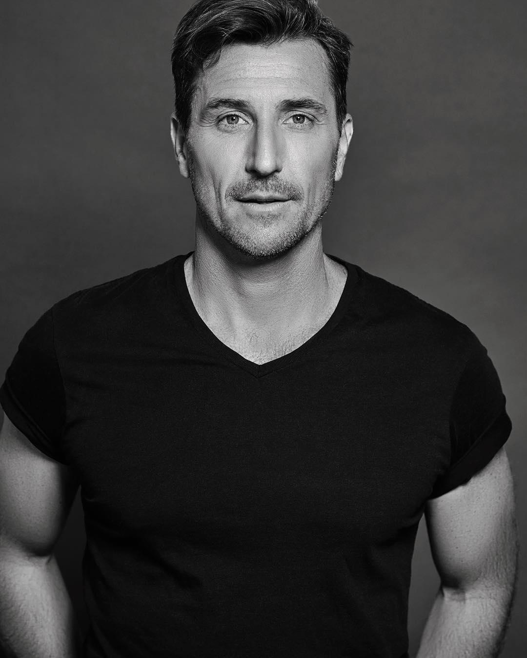 actor Grant Lyndon large photo