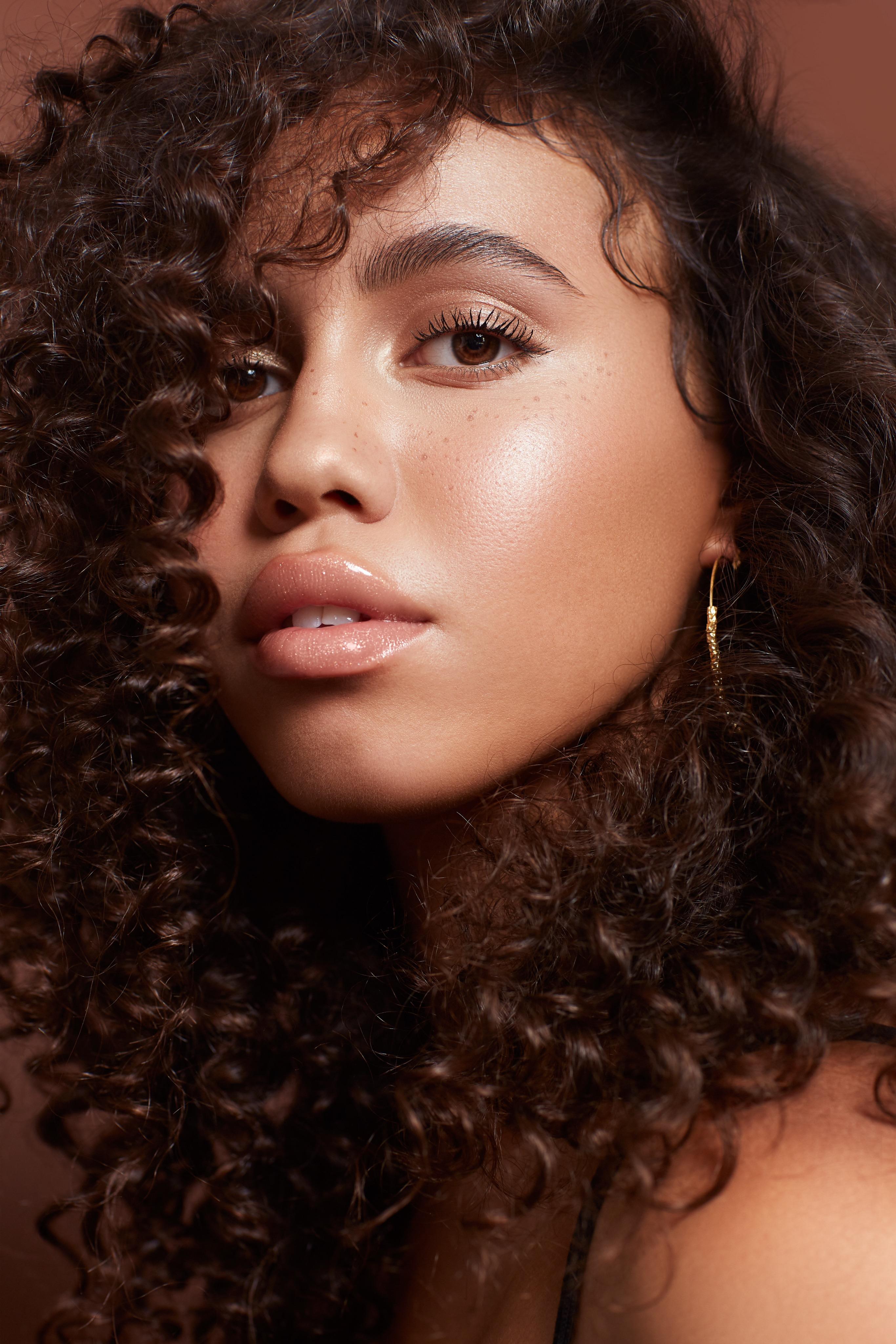 actor Asia Monet Ray large photo