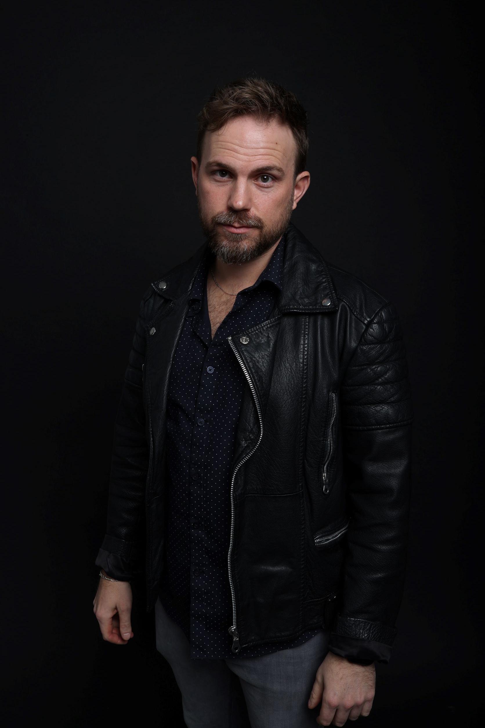 actor Tim Ogletree large photo