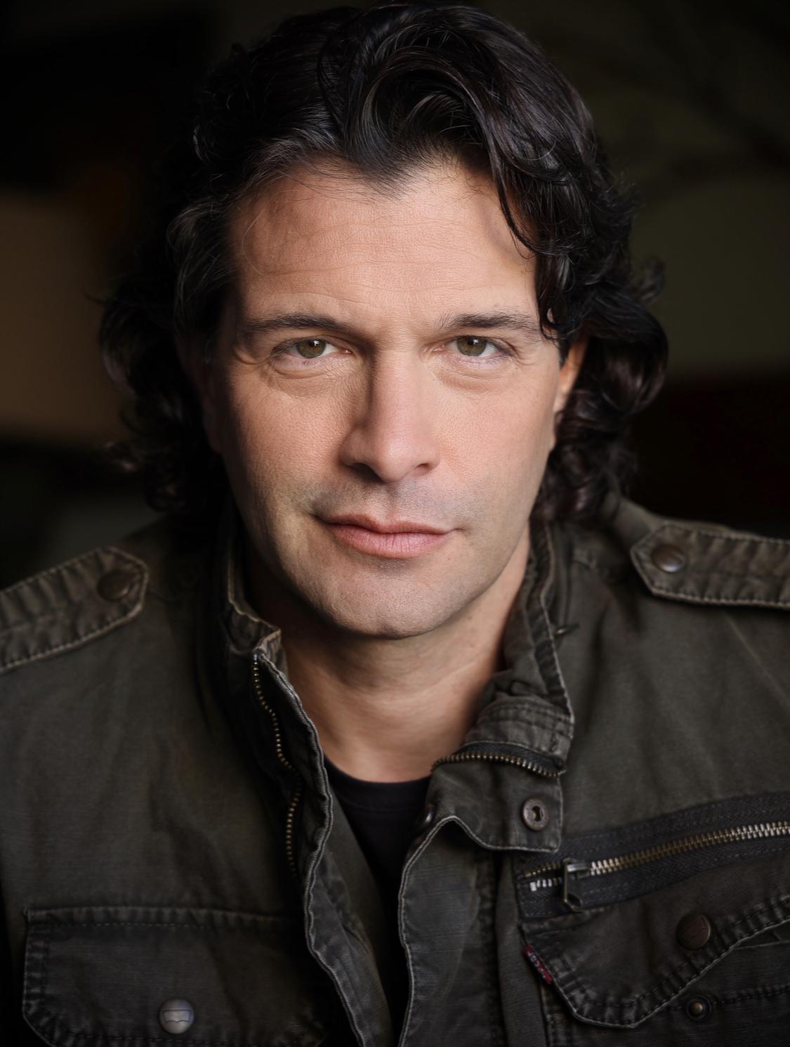 actor Karltun Moreno large photo