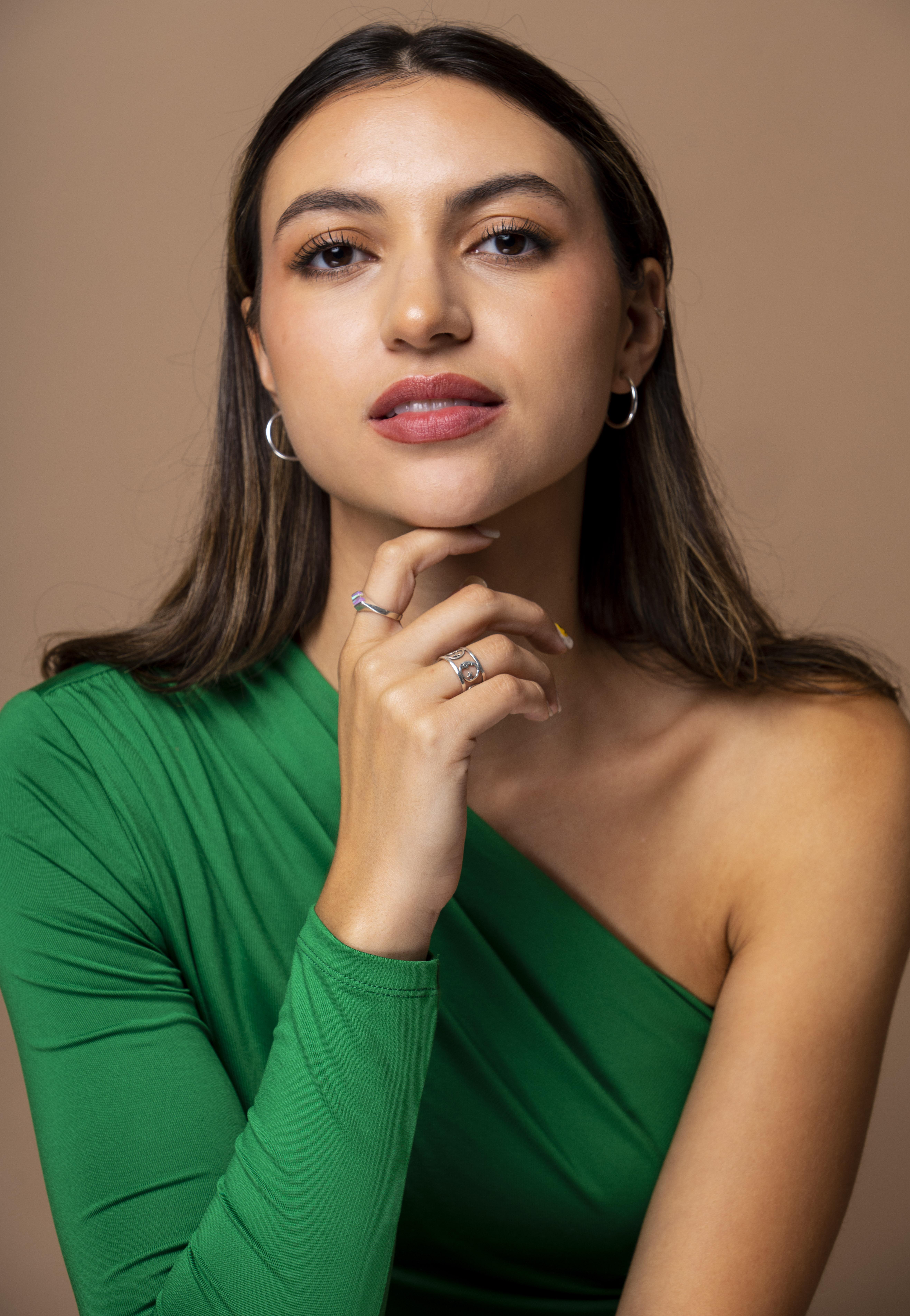 actor Gabriella Martinez large photo