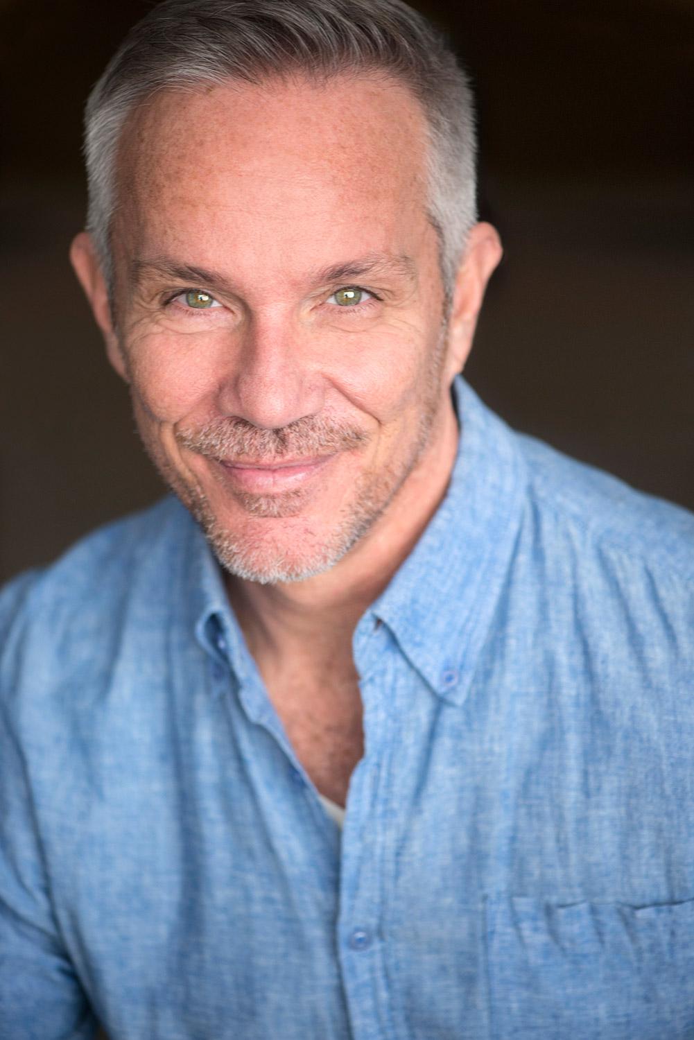 actor Edward Singletary large photo