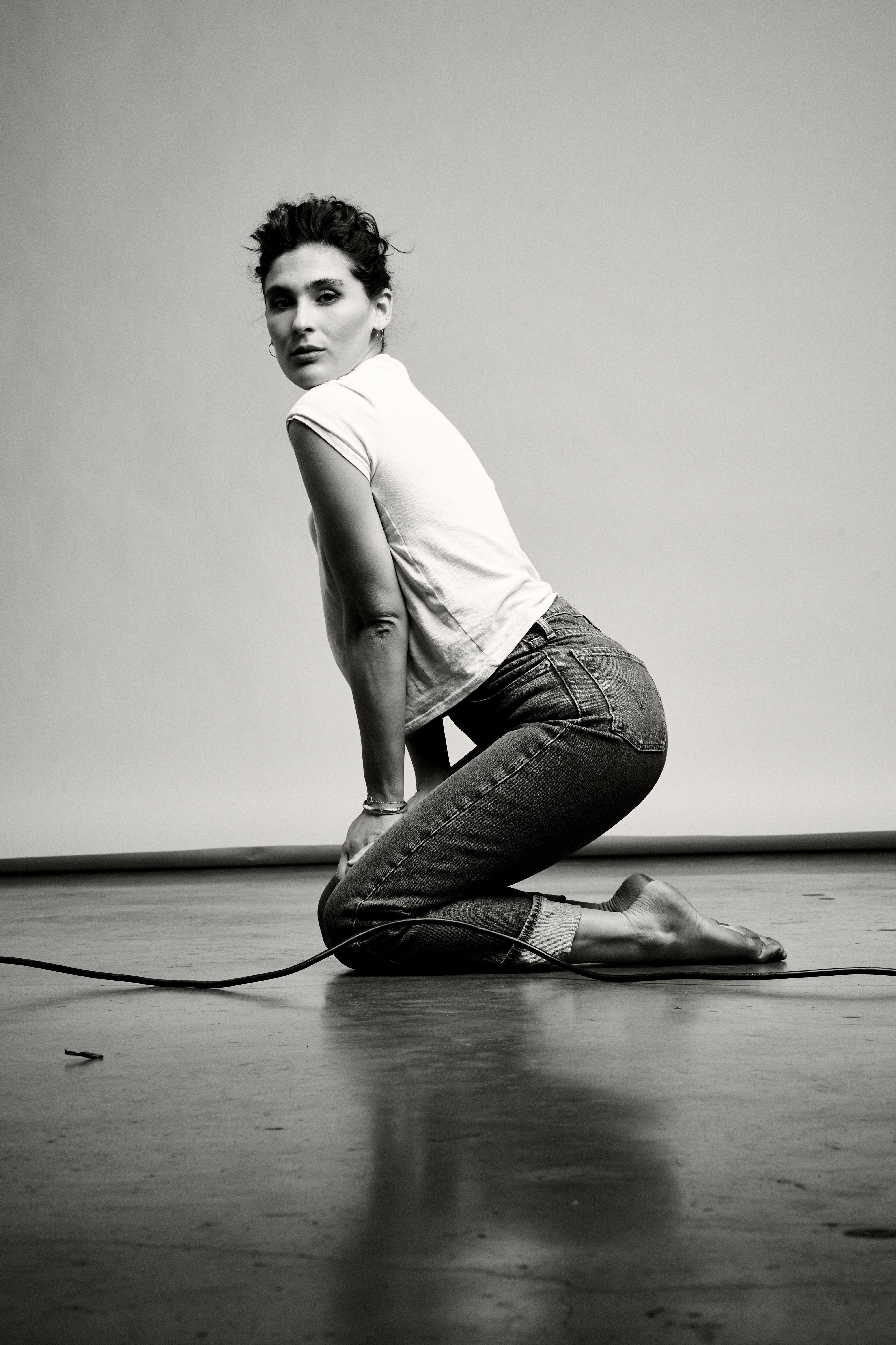 actor Natalie Llerena large photo