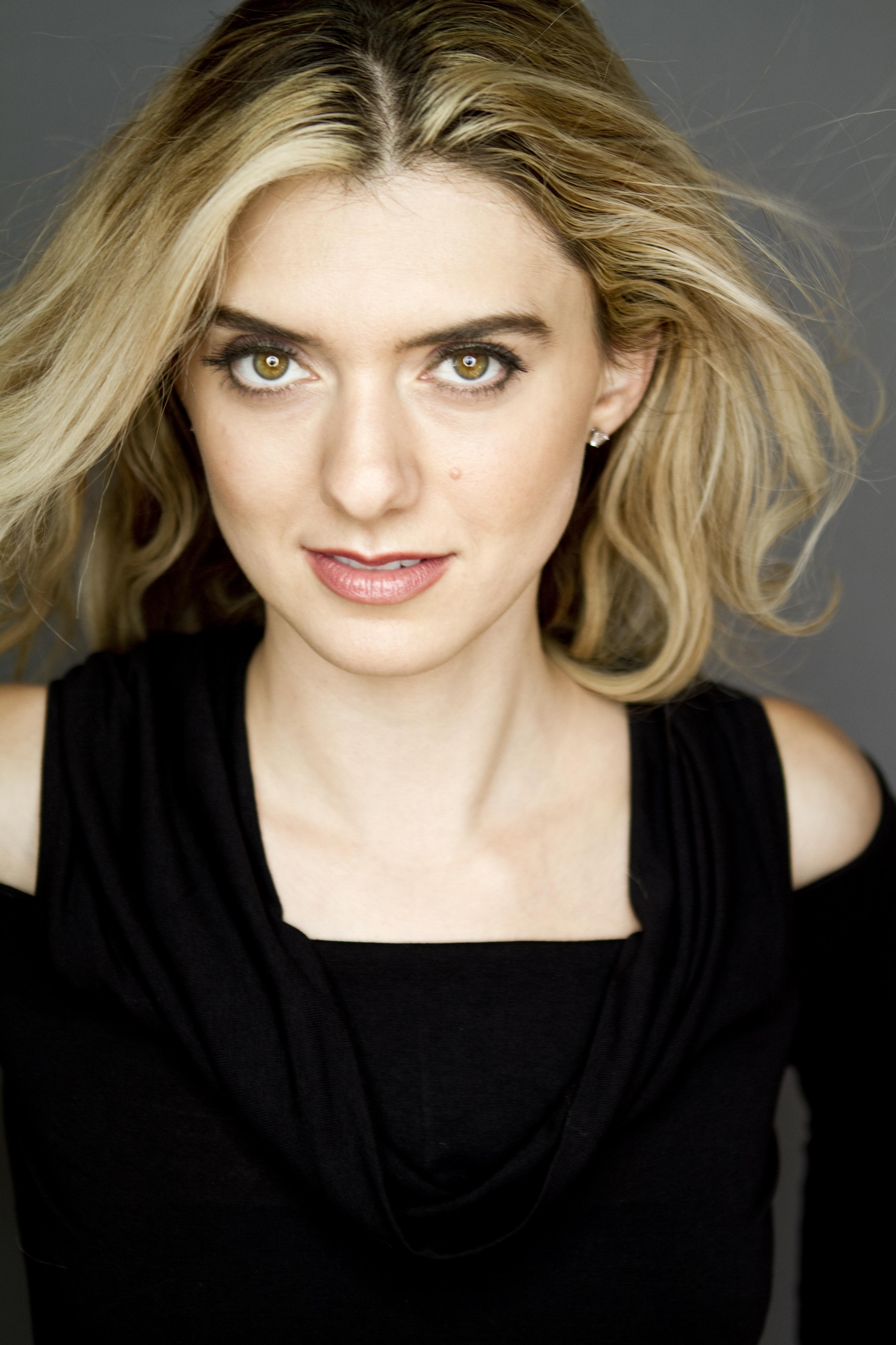 actor Madeline Blue large photo