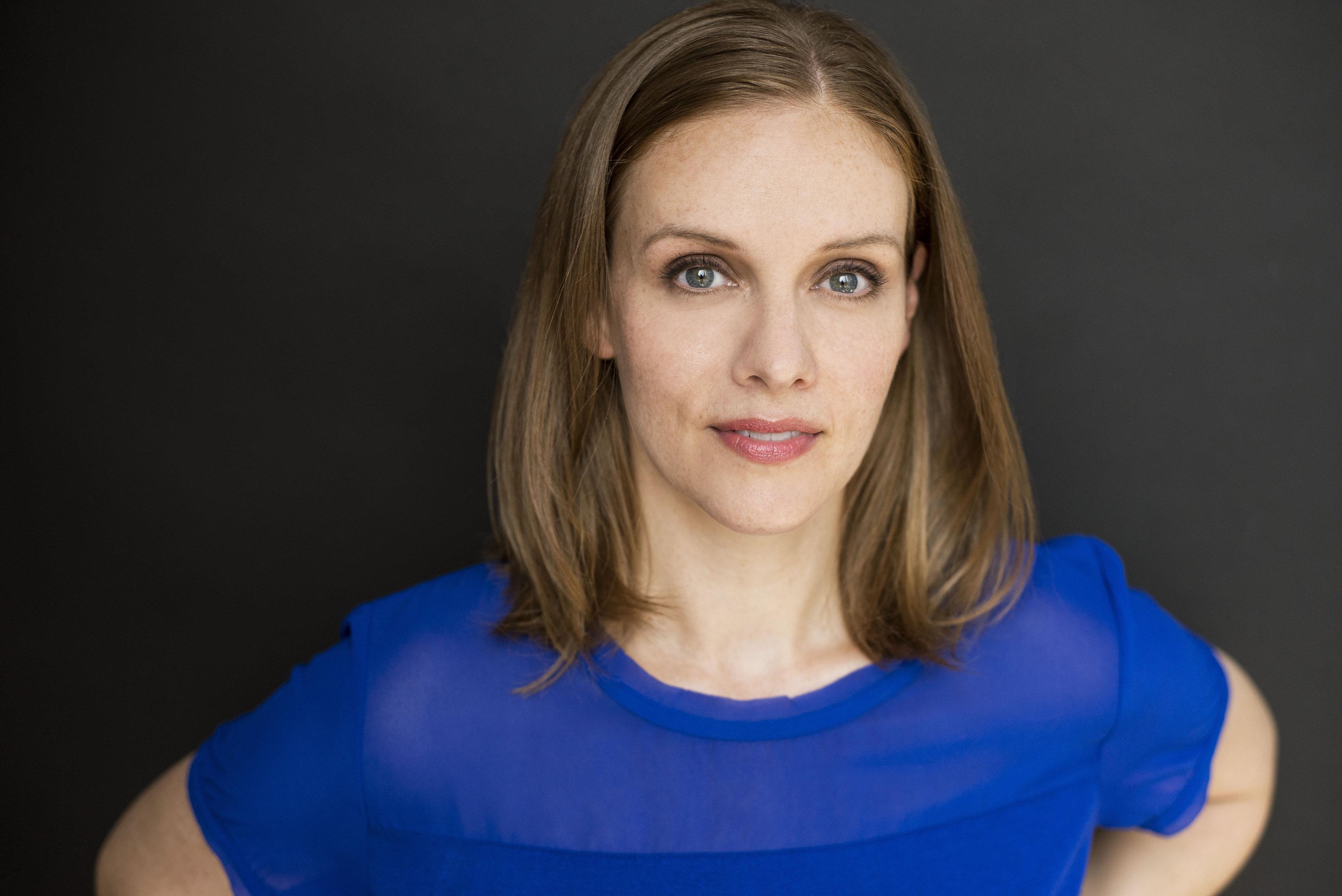 actor Laura Wilson large photo