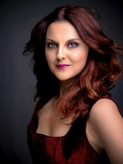 actor Nichola Fynn large photo