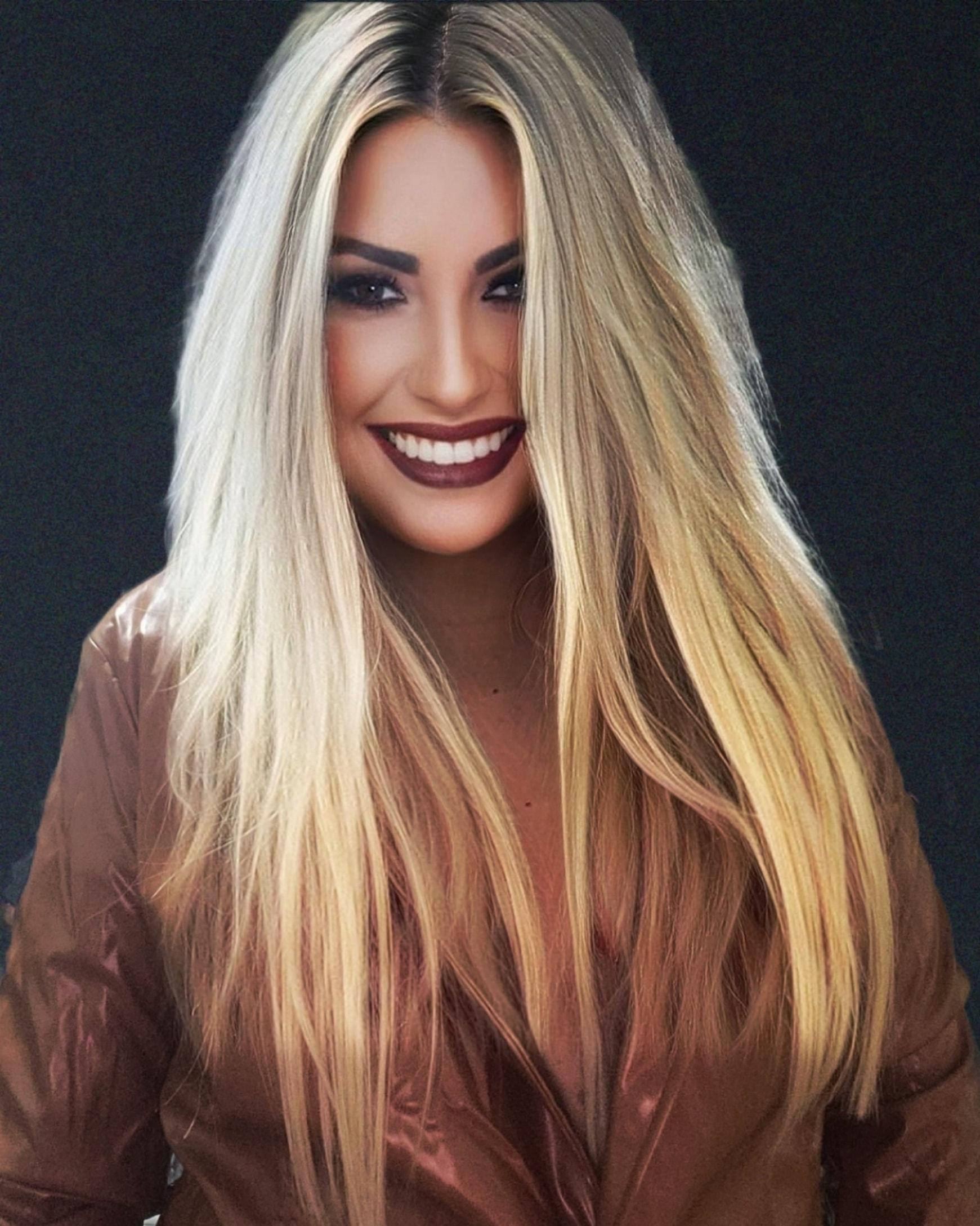 actor Natalie Peri large photo