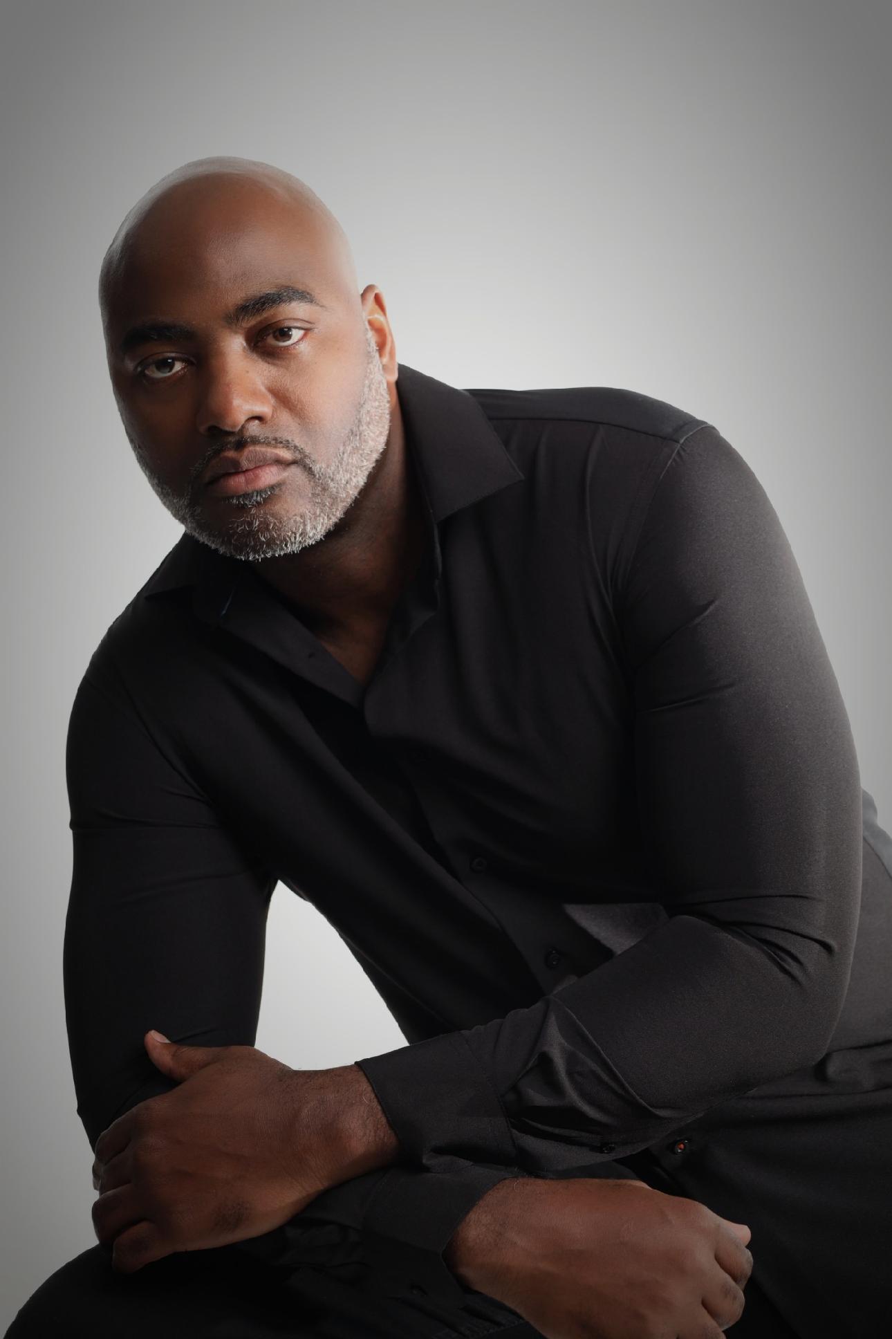 actor Brian Mikhale large photo