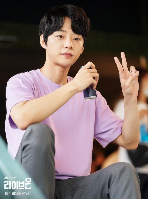 actor Jung Hyun Noh large photo