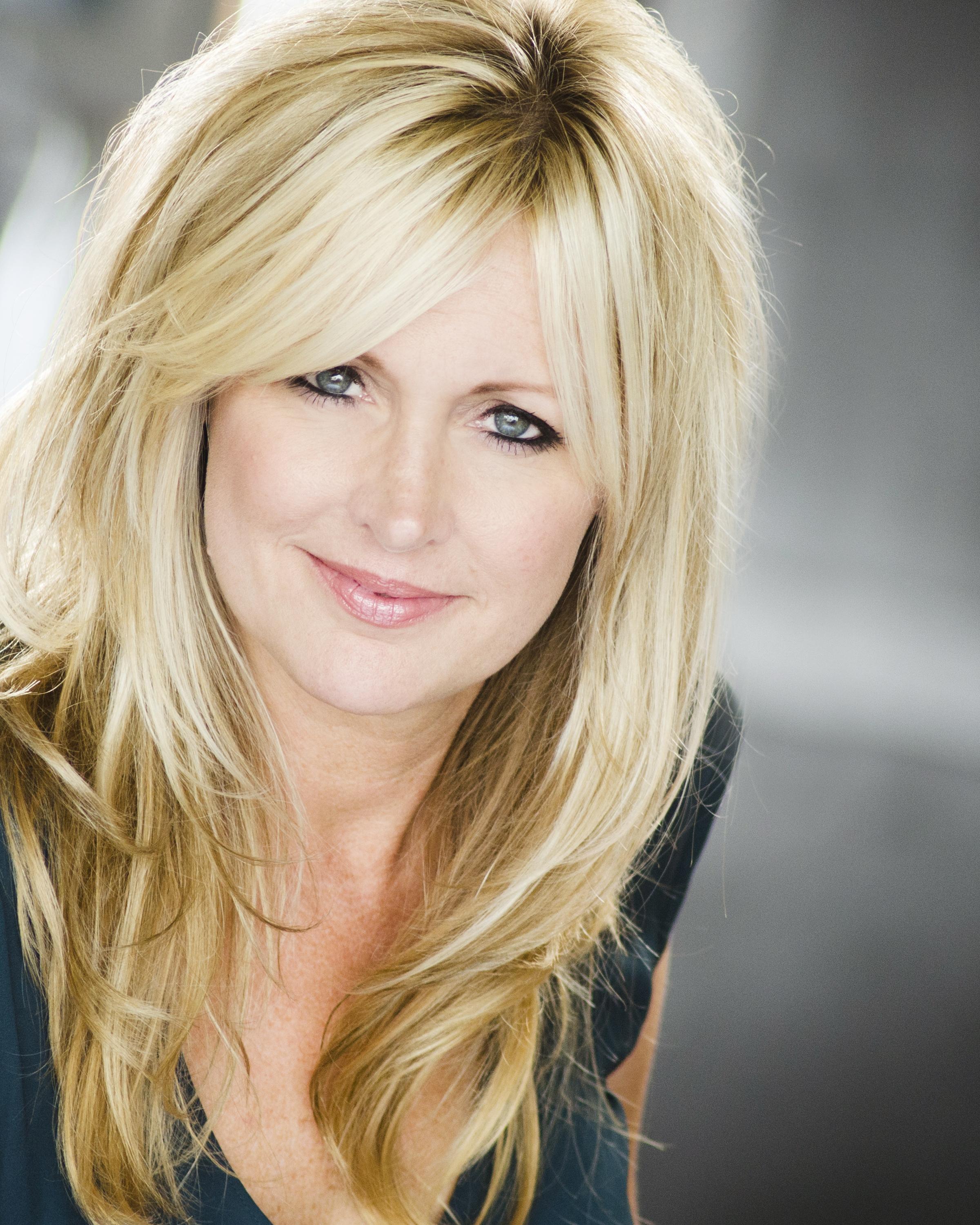 actor Karen E. Thomas large photo