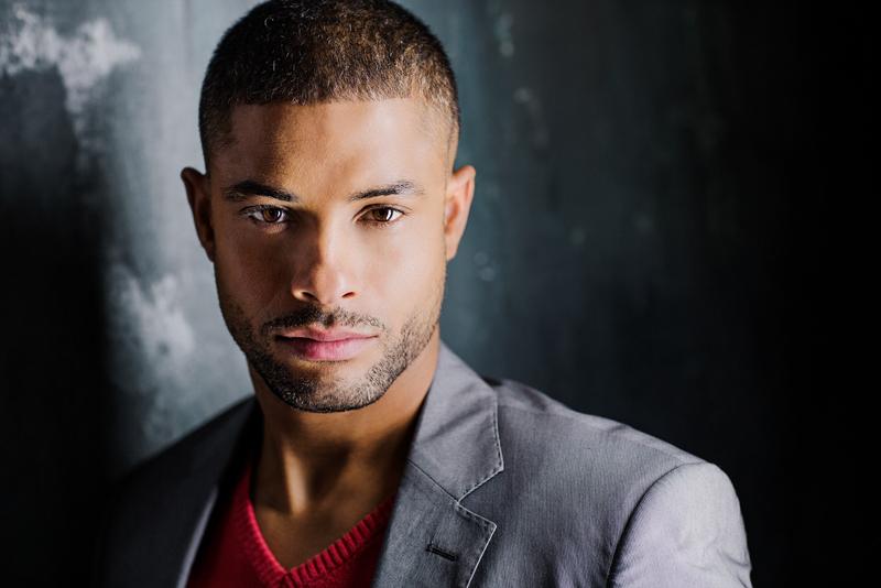 actor Ronald Patrick Thompson large photo