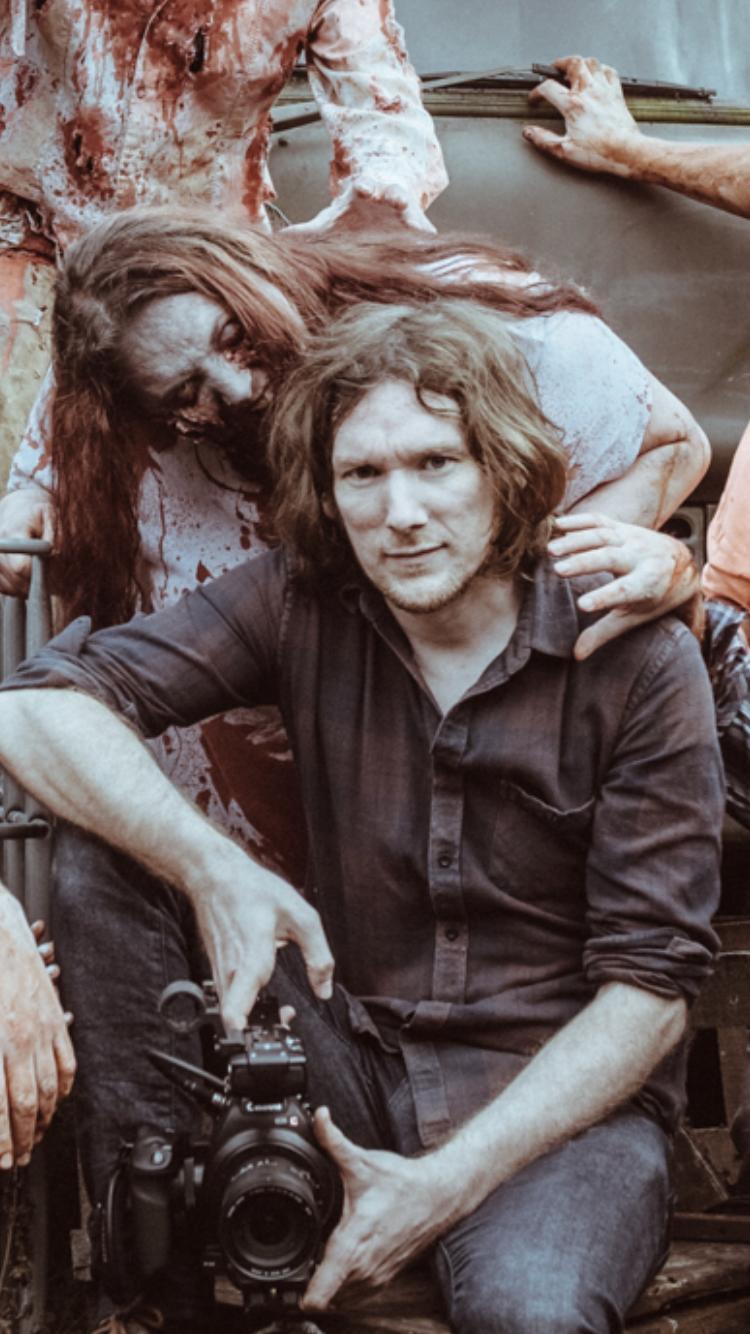 actor Miles Watts large photo