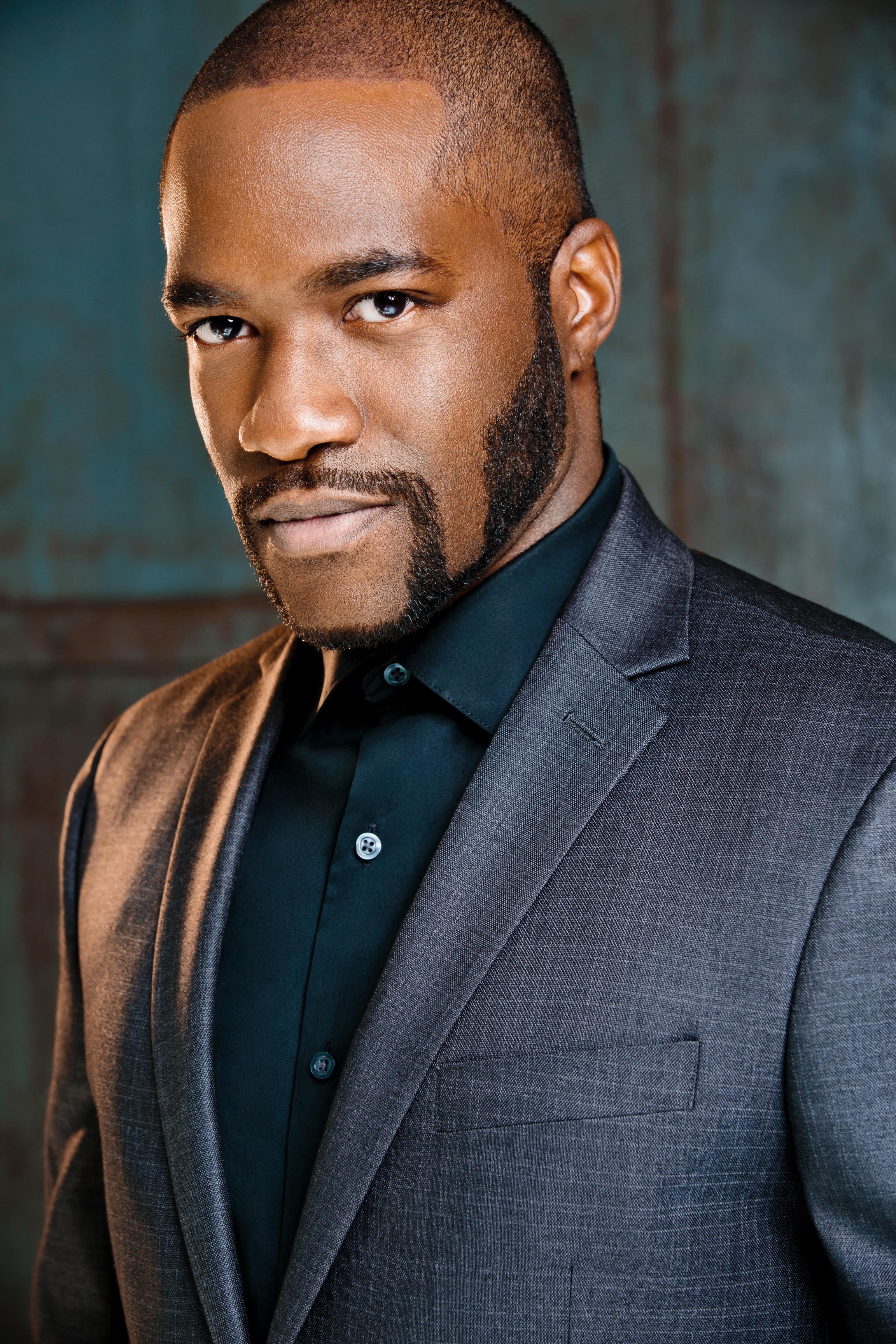 actor Omari Washington large photo