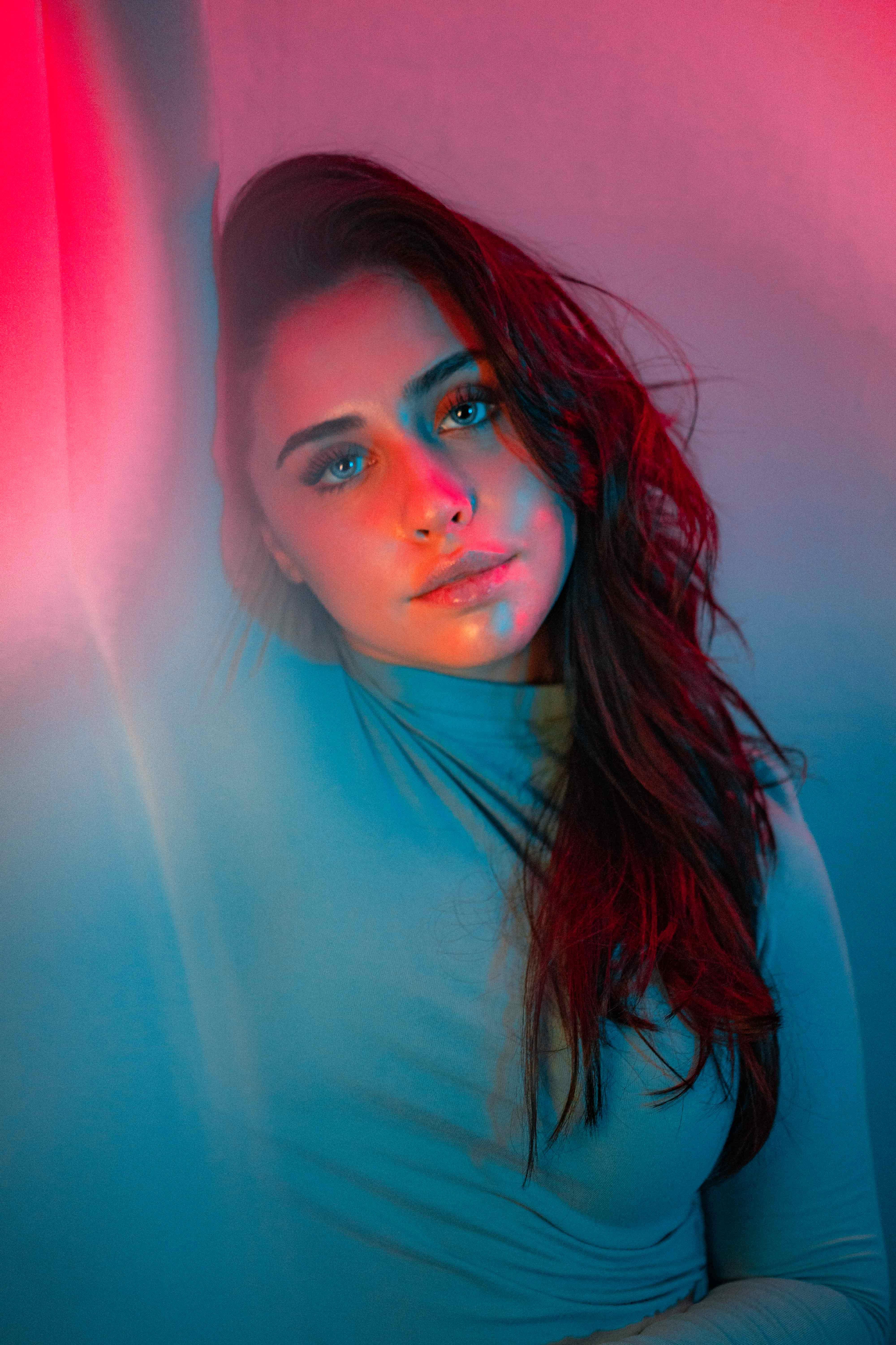 actor Brenna D'Amico large photo