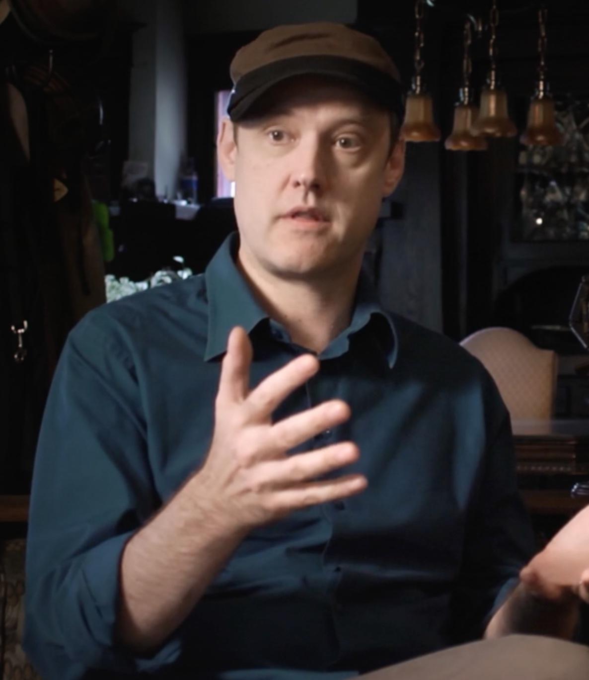 actor Paul Guinan large photo