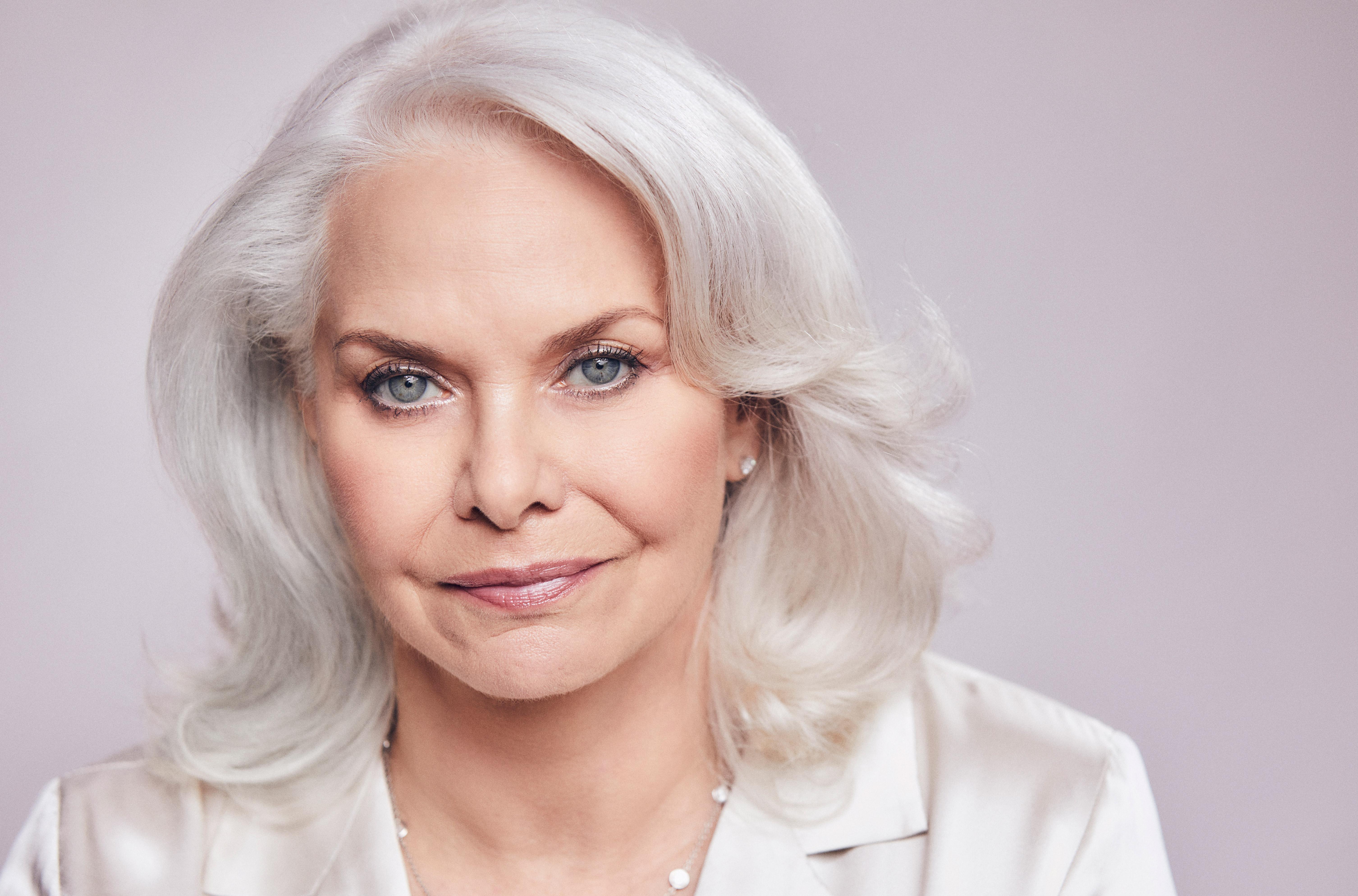 actor Lisa Pescia large photo