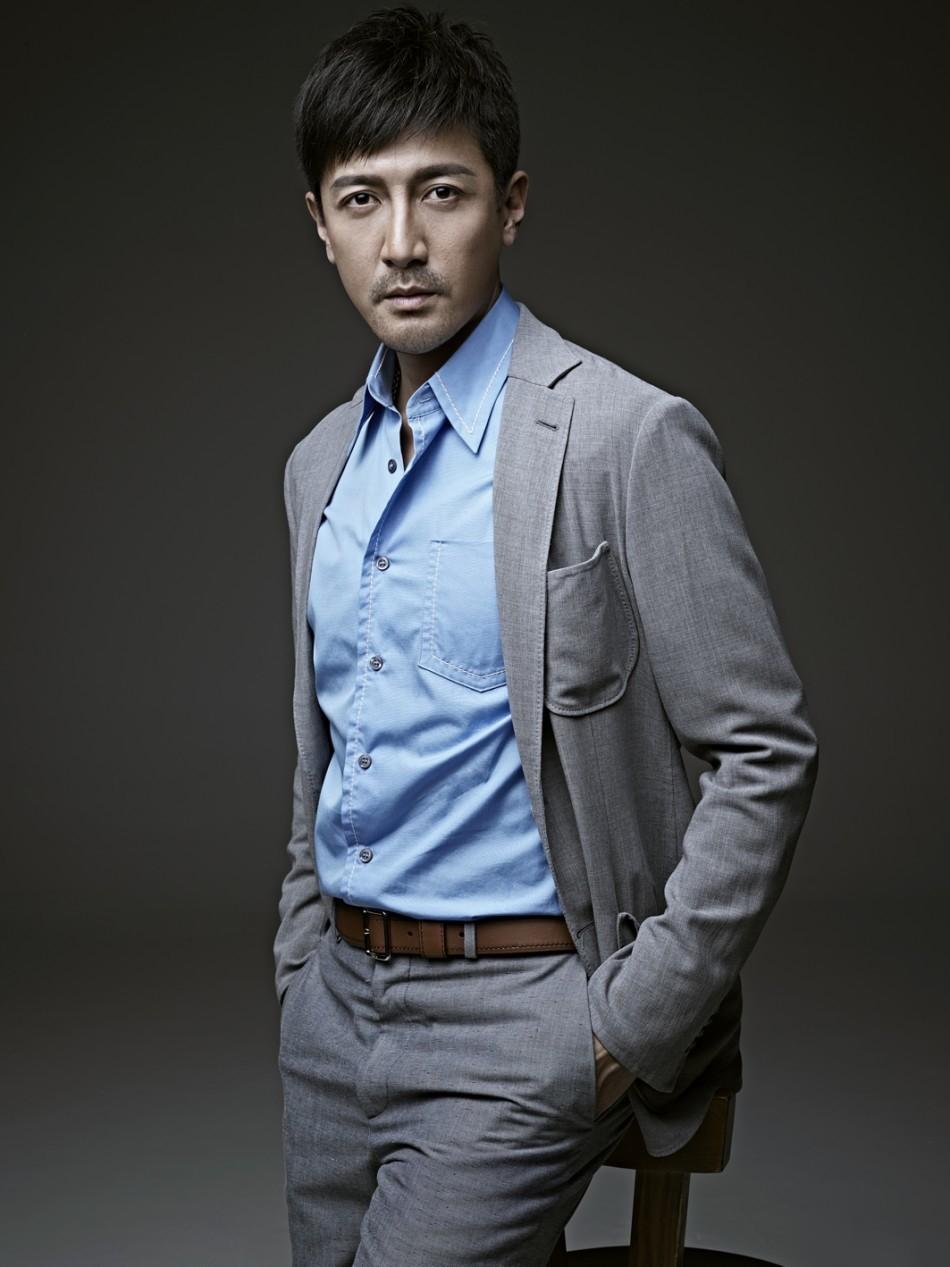 actor Luyi Zhang large photo