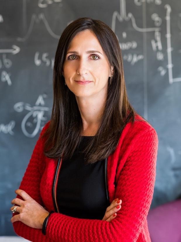 actor Sara Seager large photo