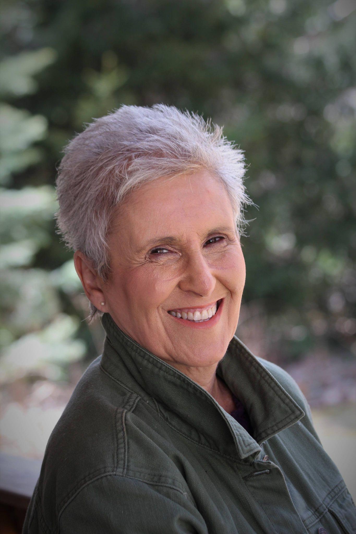 actor Mary Paolino large photo