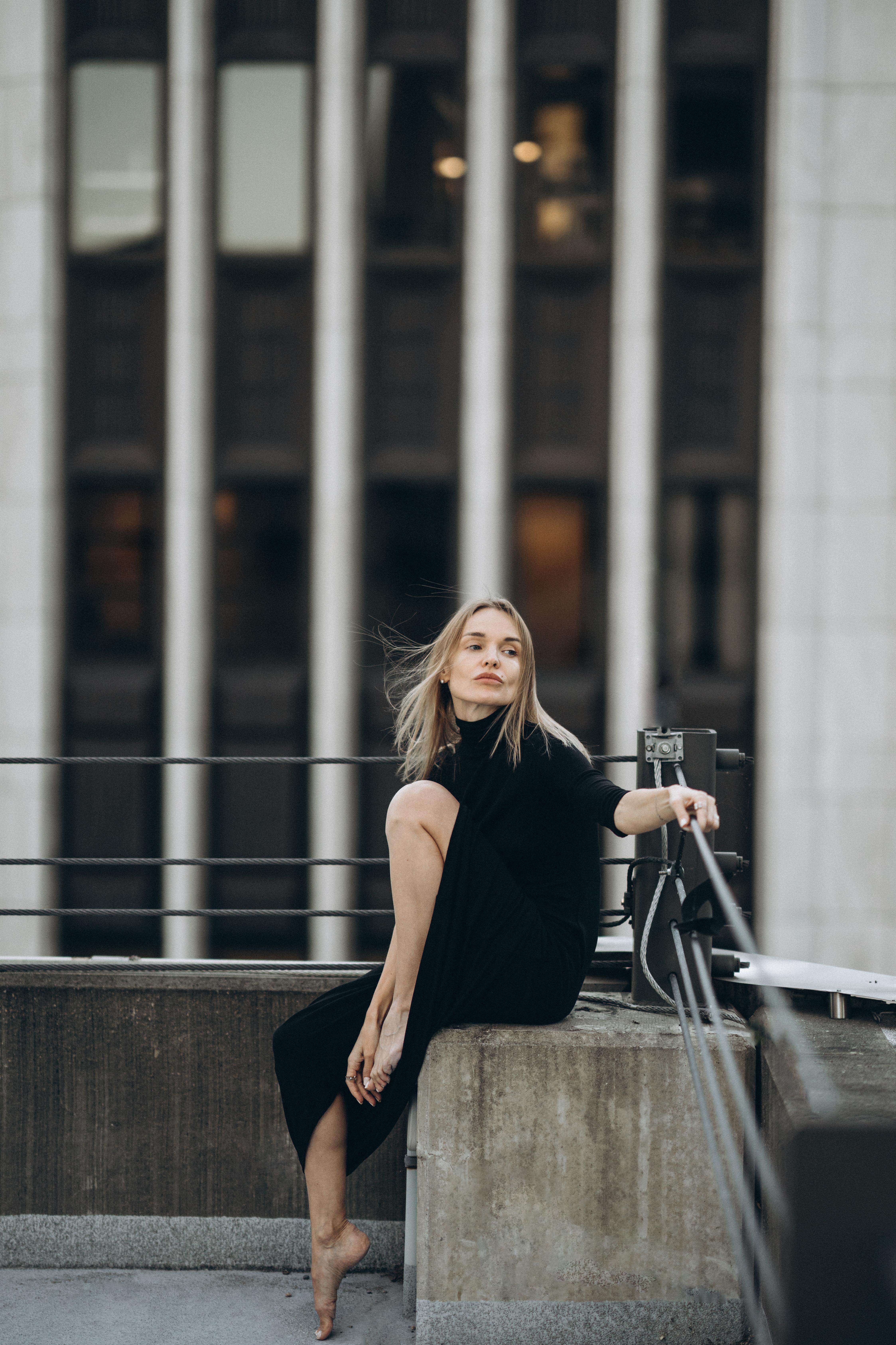 actor Iryna Scarola large photo