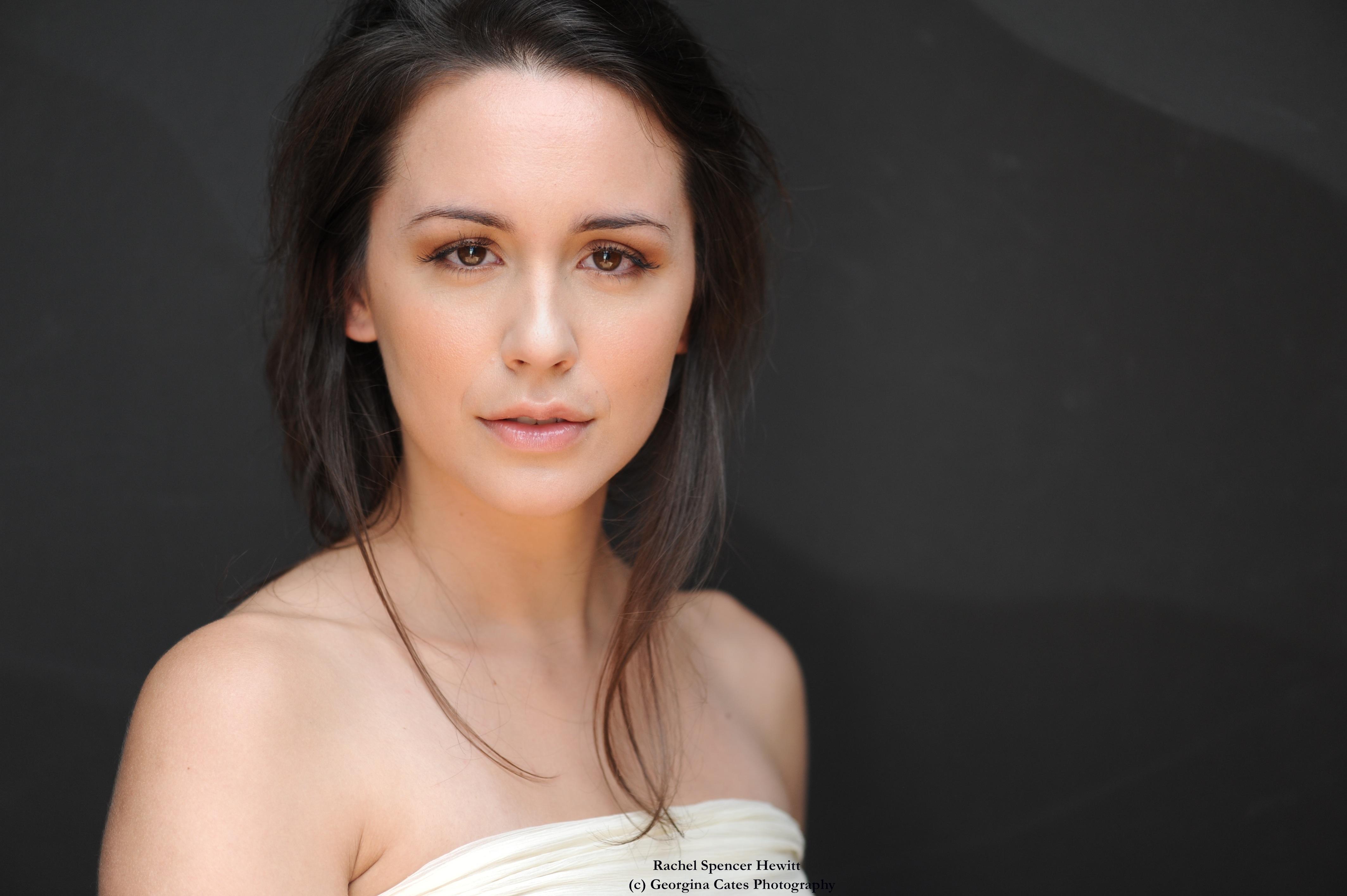 actor Rachel Spencer Hewitt large photo