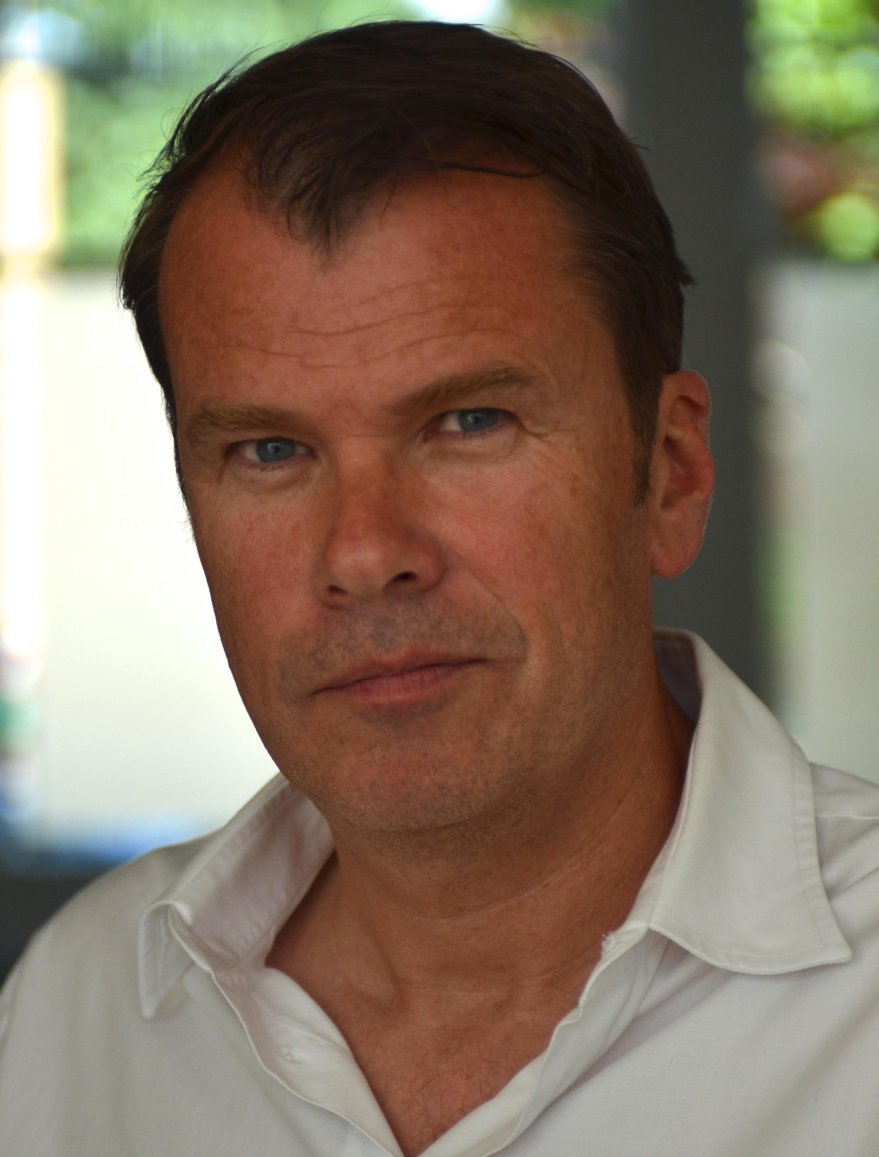 actor Jeremy Dear large photo