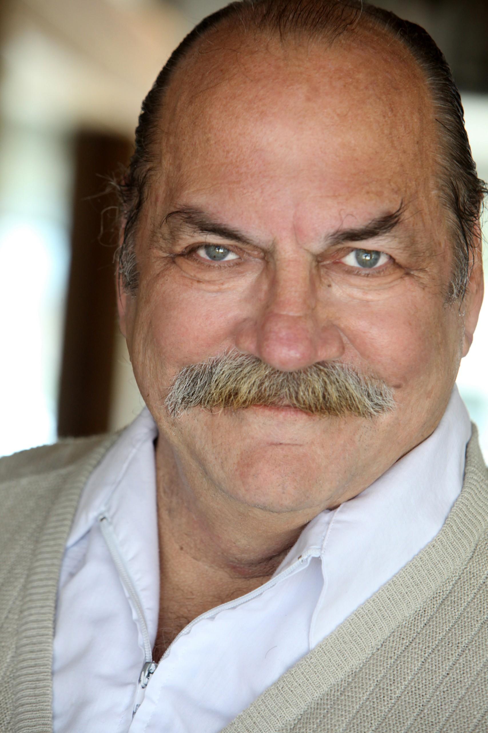 actor Dave Parke large photo